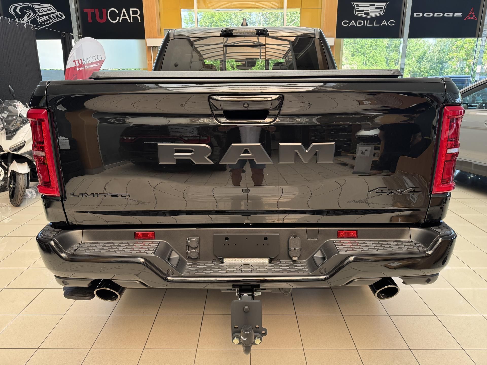 RAM 1500, Limited 3,0 I6 550HP - fotka 4