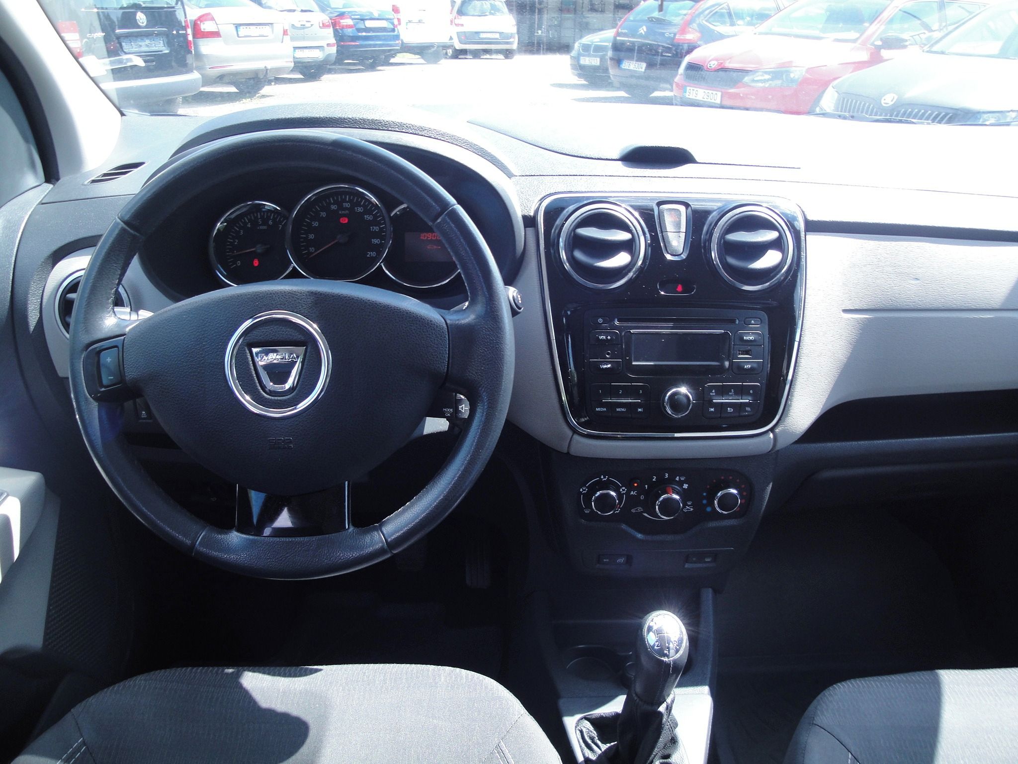 Dacia Lodgy, 1.2 85kw 7-míst Vyh.sedačky - fotka 6