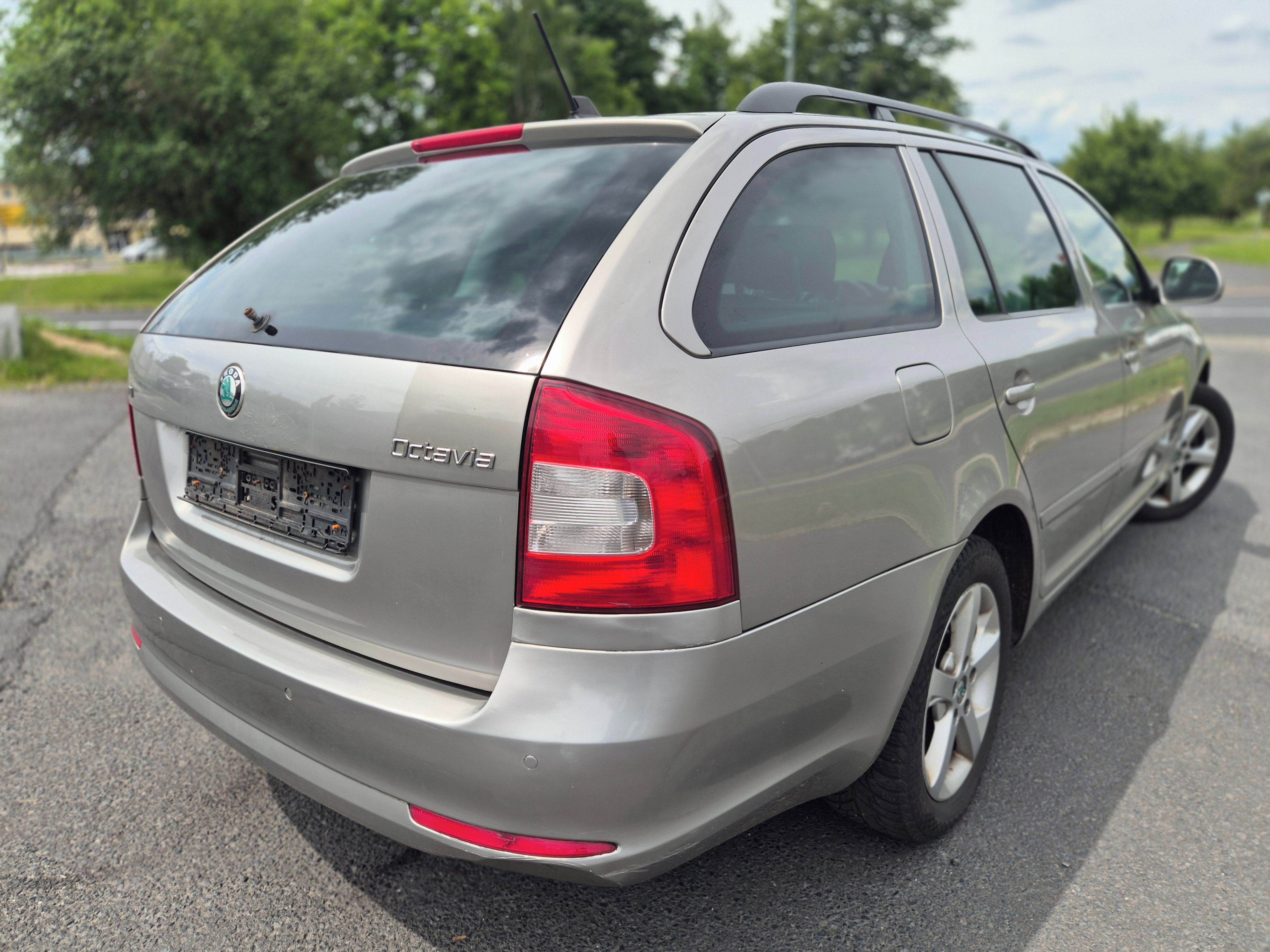 Škoda Octavia, 1 maj.plný servis ZÁRUKA 1 ROK - fotka 6