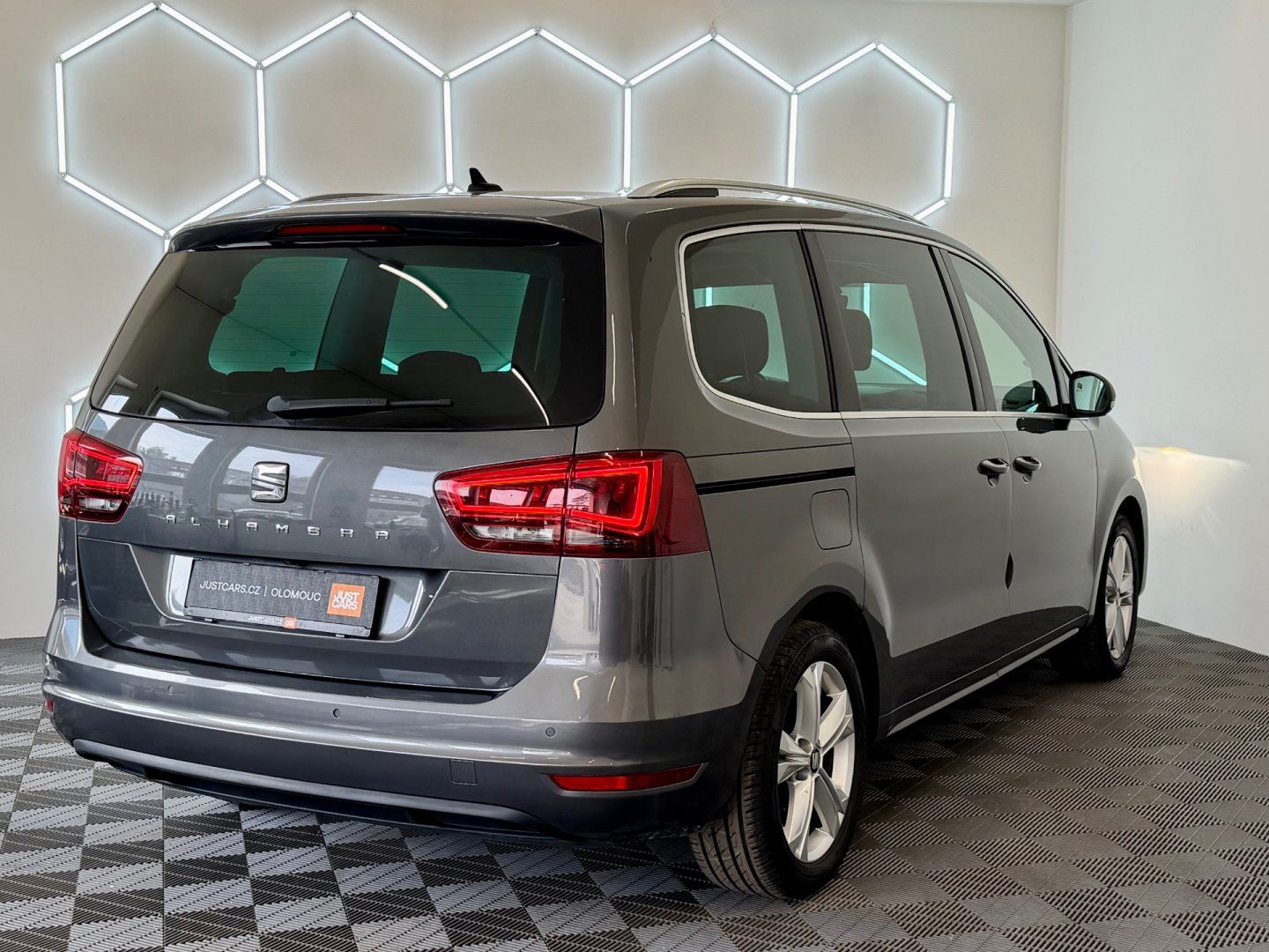 Seat Alhambra, 1.4TSI 110kW/STYLE PLUS/1.MAJ. - fotka 5