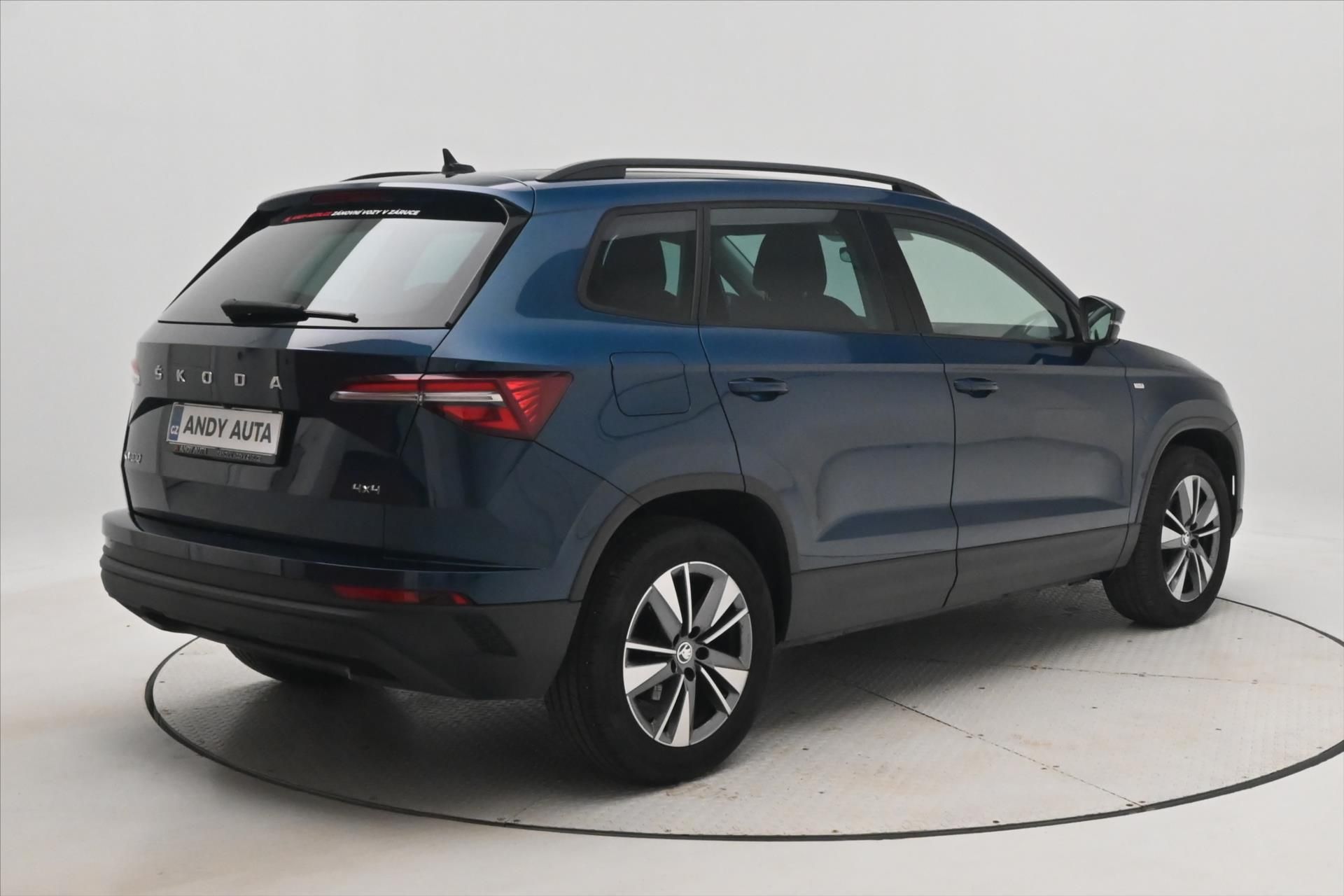 Škoda Karoq, 2,0 TDI 110kW 4x4 DSG TOUR Zár - fotka 5