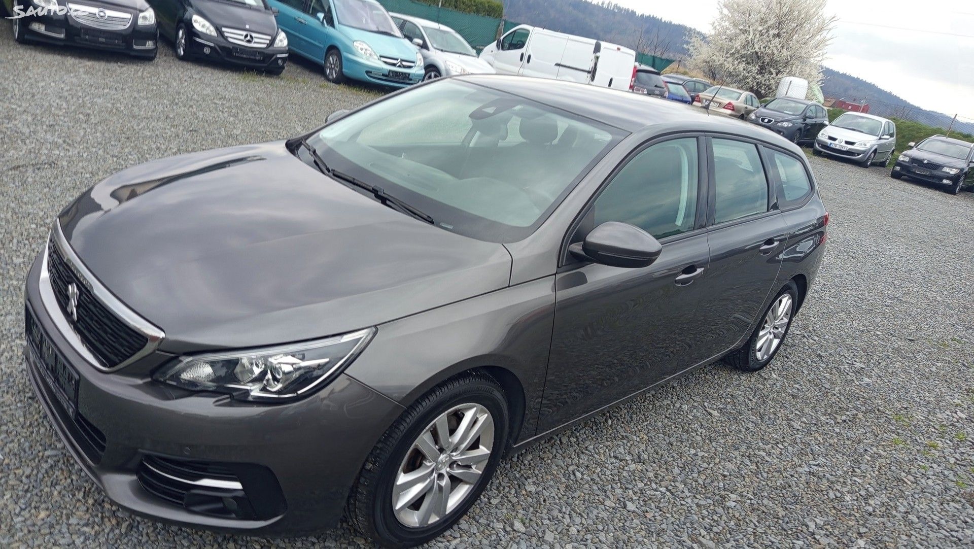 Peugeot 308, 1.5 HDI Klima, Navi, Tempomat - fotka 3