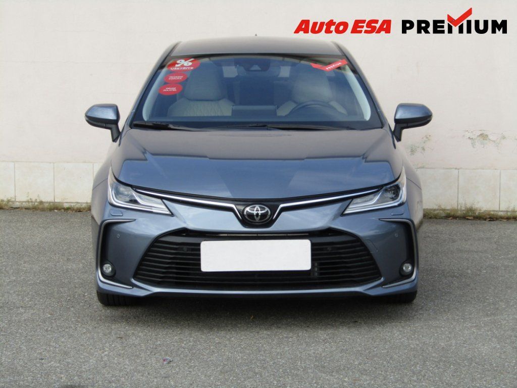 Toyota Corolla, 1.5,Comfort,navi,kamera - fotka 2
