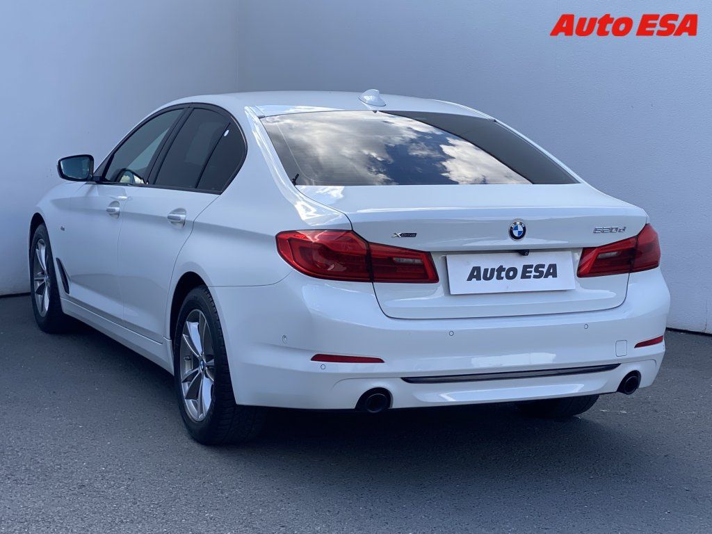 BMW Řada 5, 2.0d 520D - fotka 6