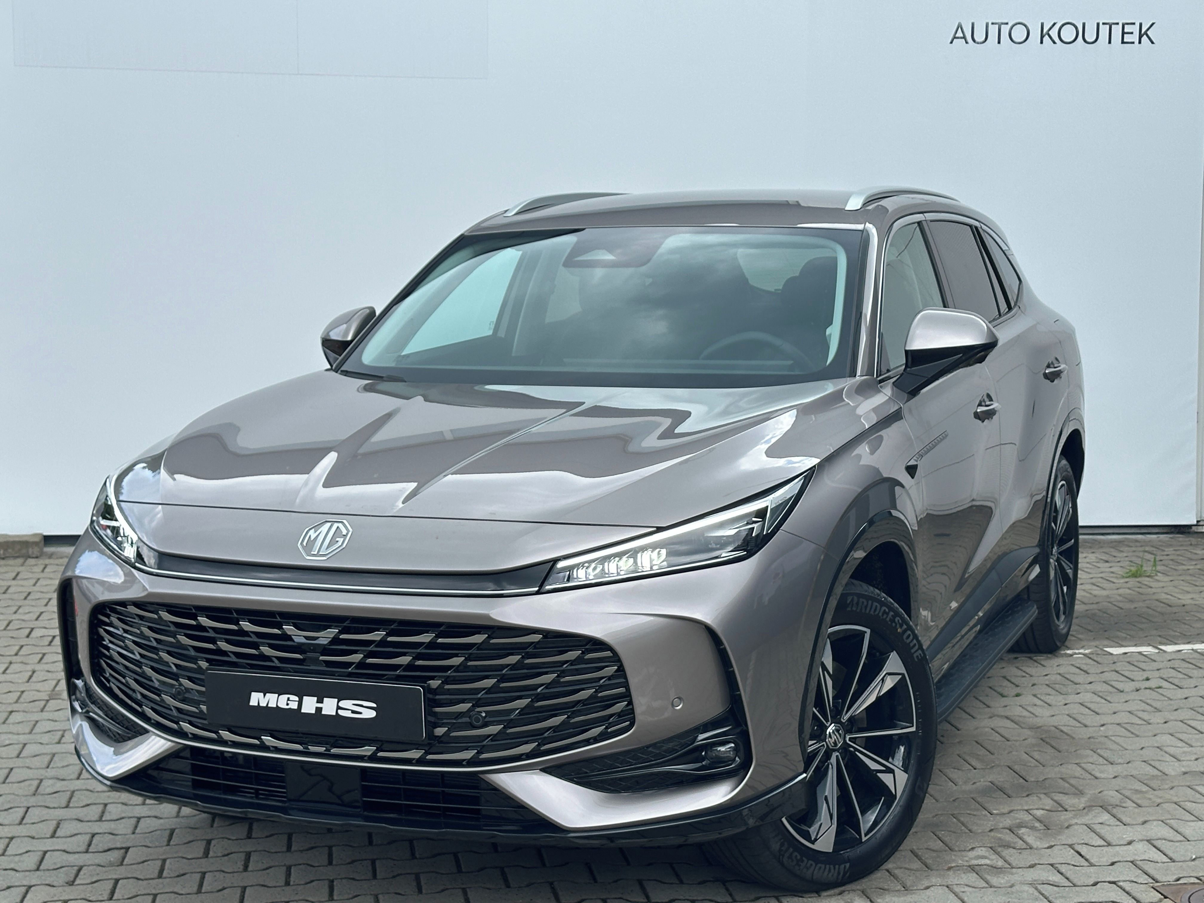 MG eHS, PHEV EXCLUSIVE, 200kw/272hp