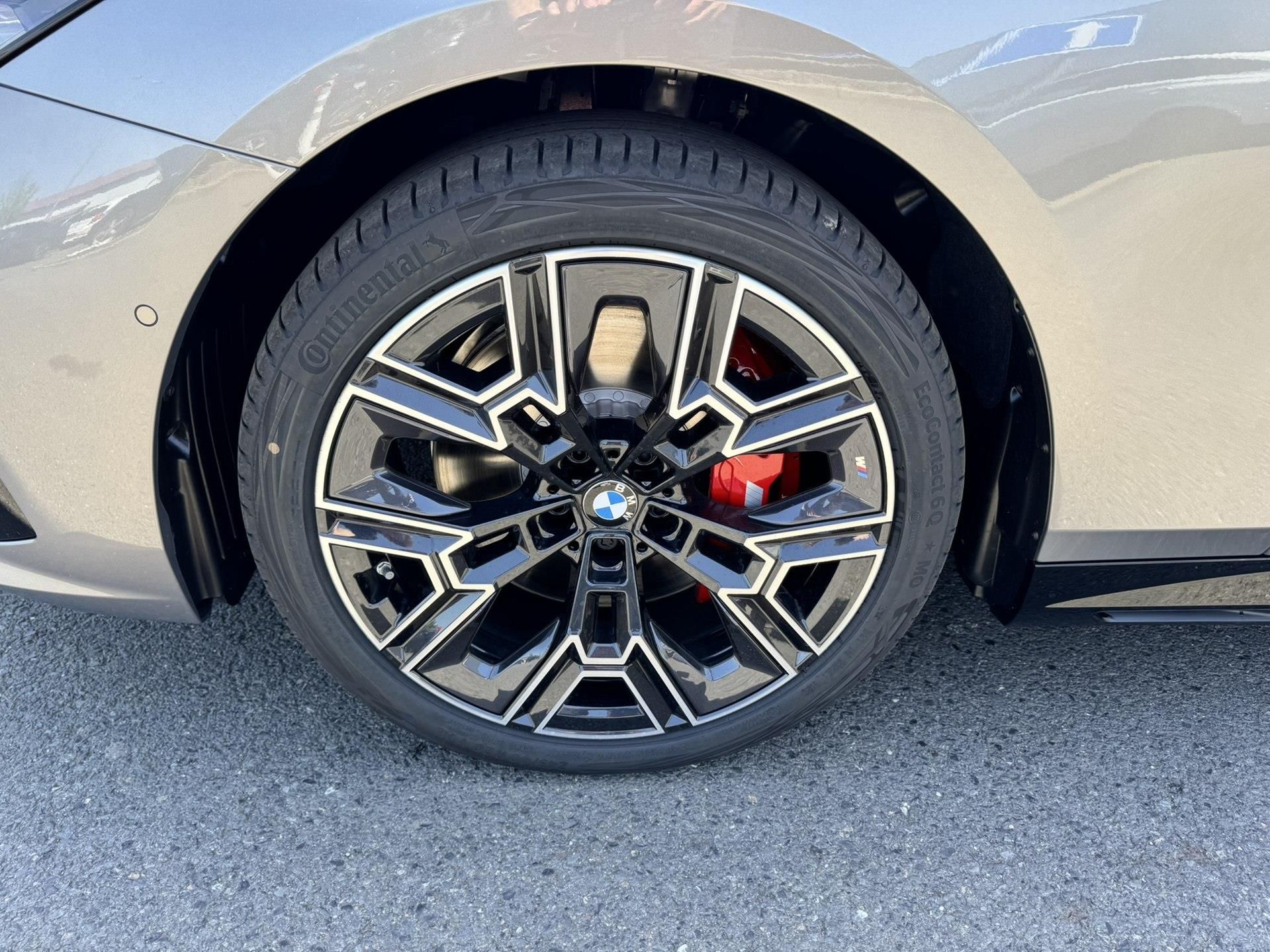 BMW Řada 5, 540d xDrive Sedan - fotka 4