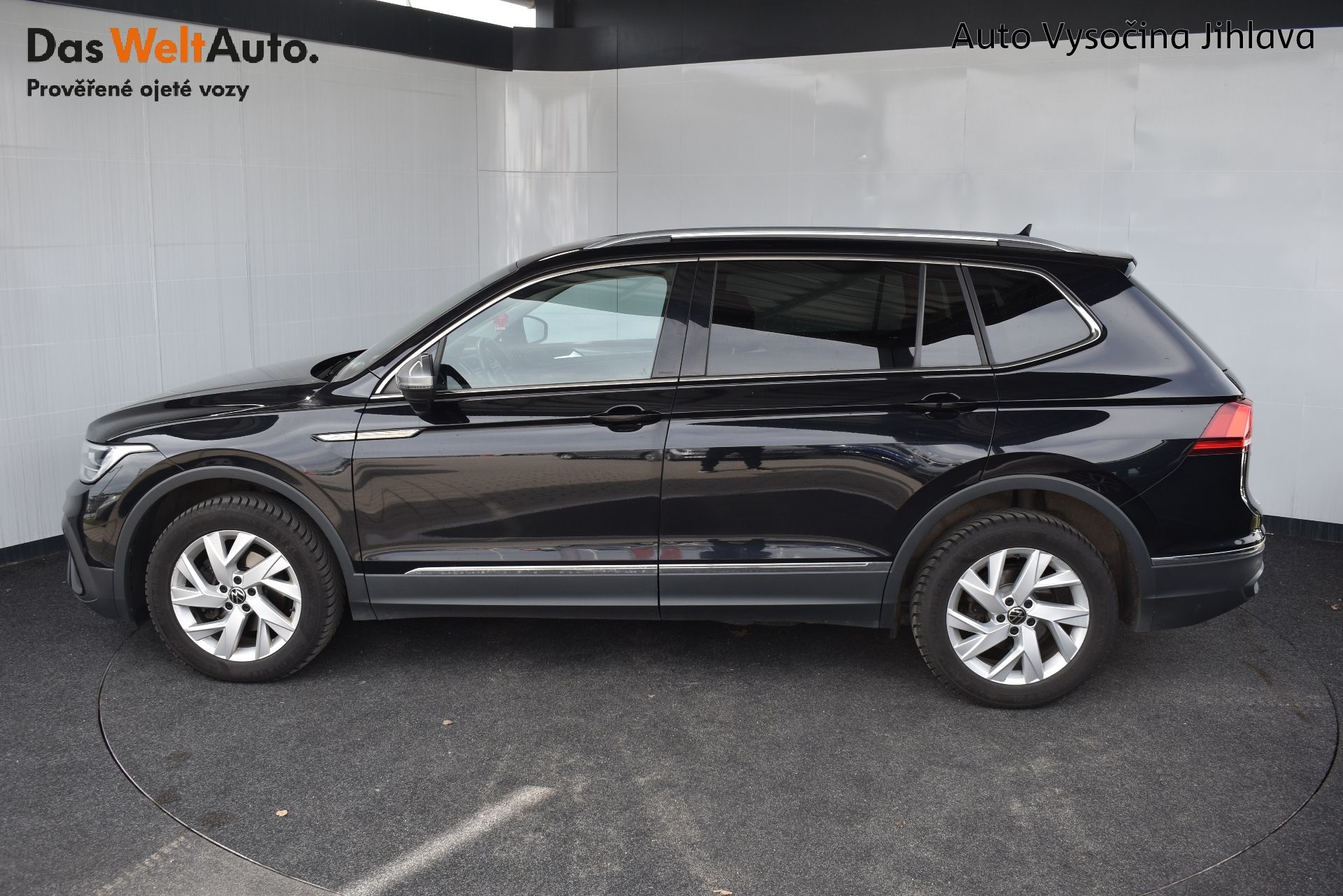 Volkswagen Tiguan Allspace, 2.0TDI 110kW DSG,7 míst,tažné - fotka 3