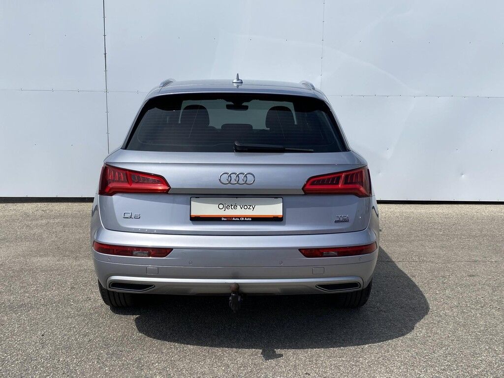 Audi Q5, 2,0 TDI 140 kW Quattro - fotka 6