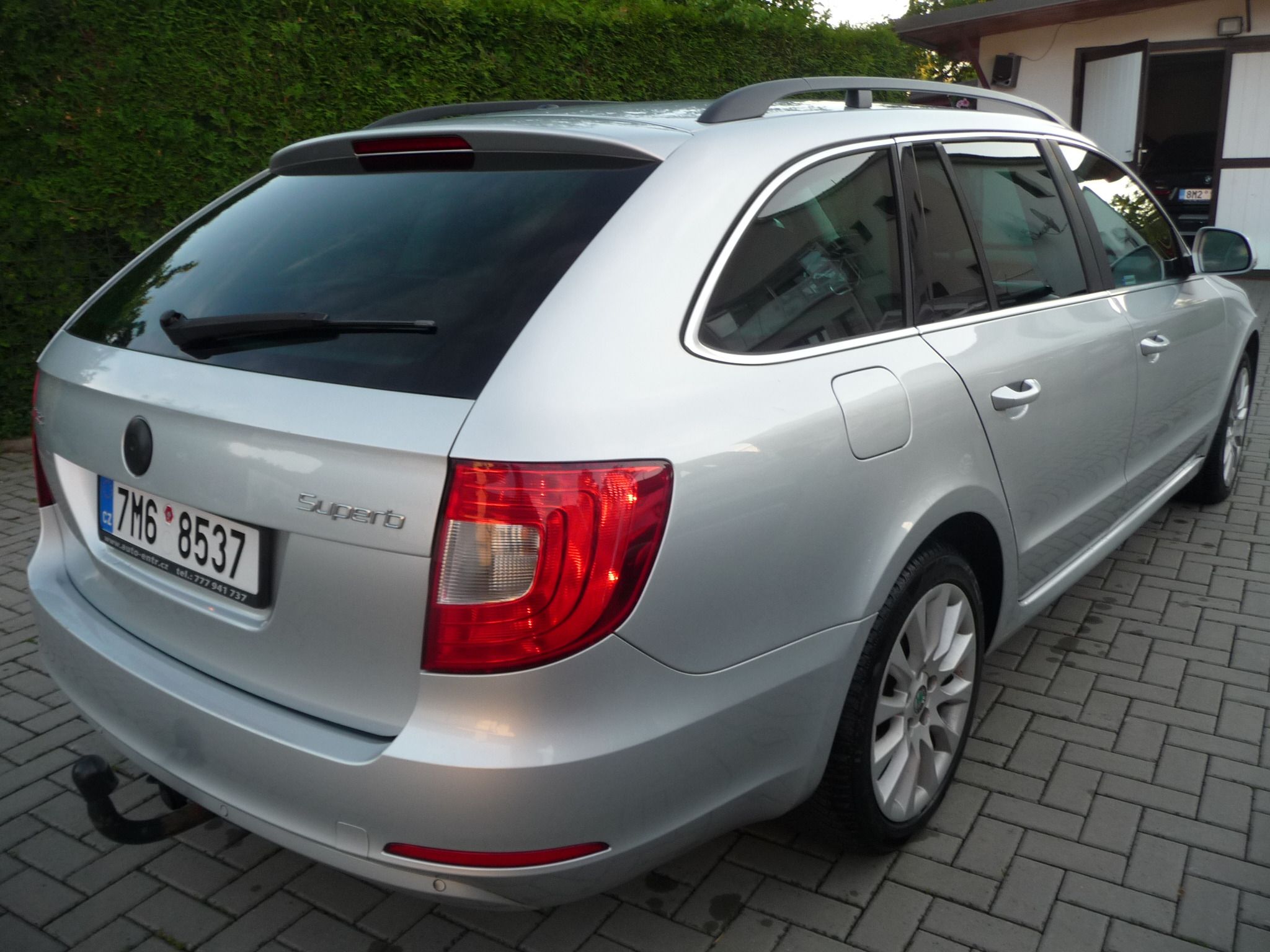 Škoda Superb, 2.0TDi 125kw 4x4 elegance - fotka 4