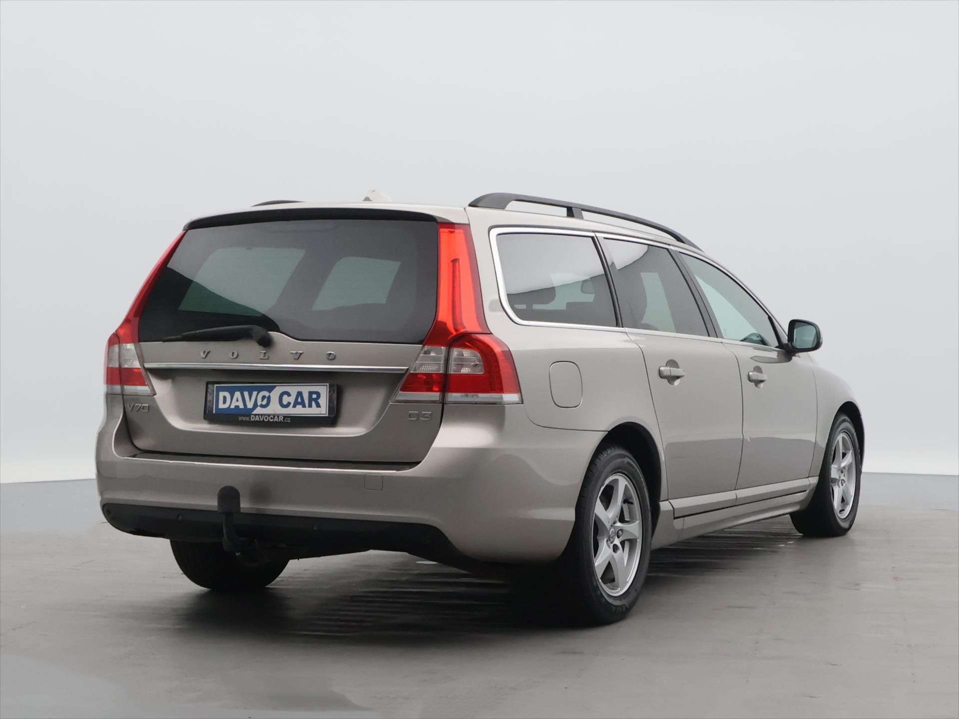 Volvo V70, 2,0 D3 100kW Kinetic Dynamic D - fotka 5