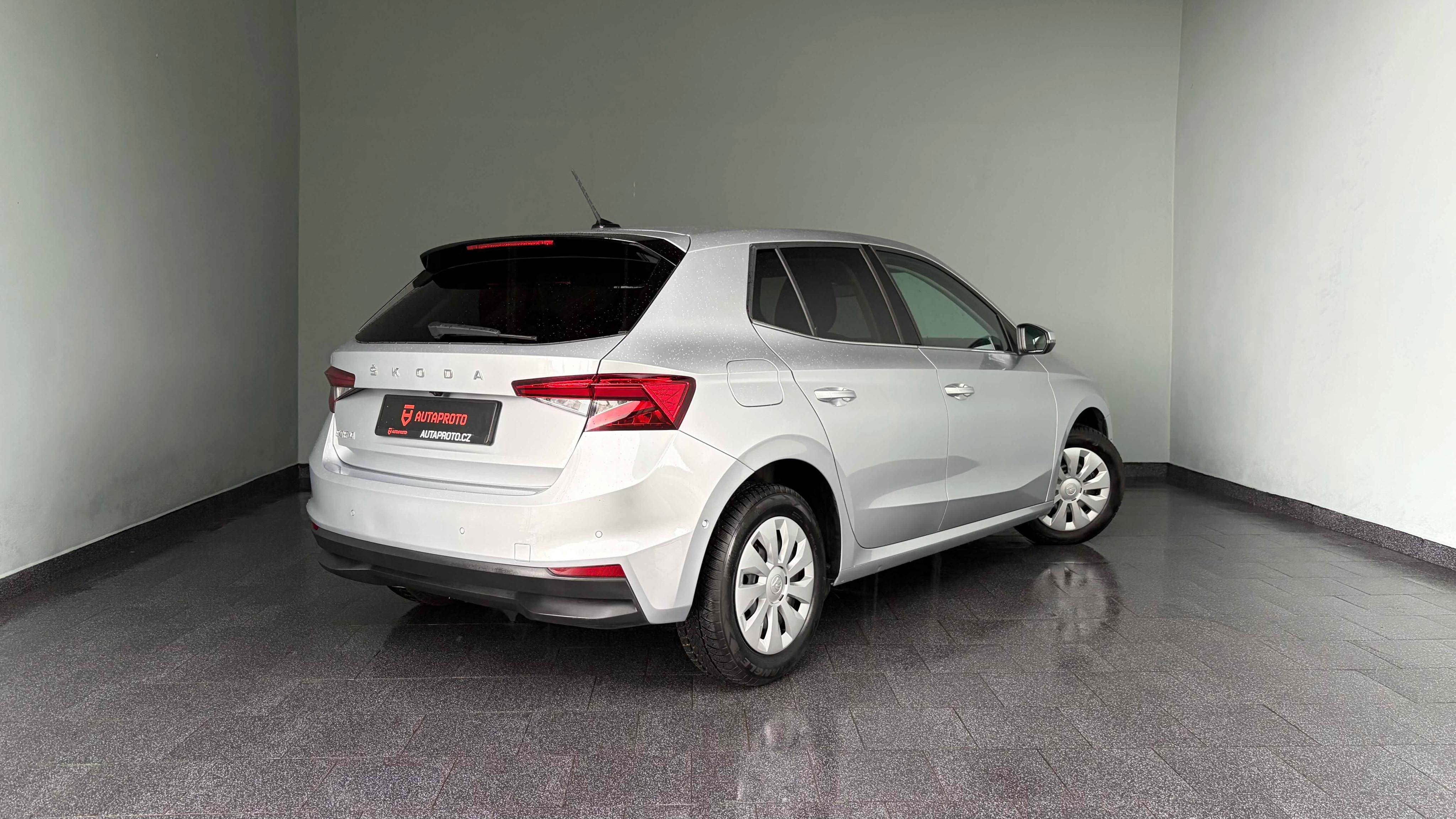 Škoda Fabia, 1.5TSi-DSG-ACC-Kessy-ZÁR5r/100 - fotka 6