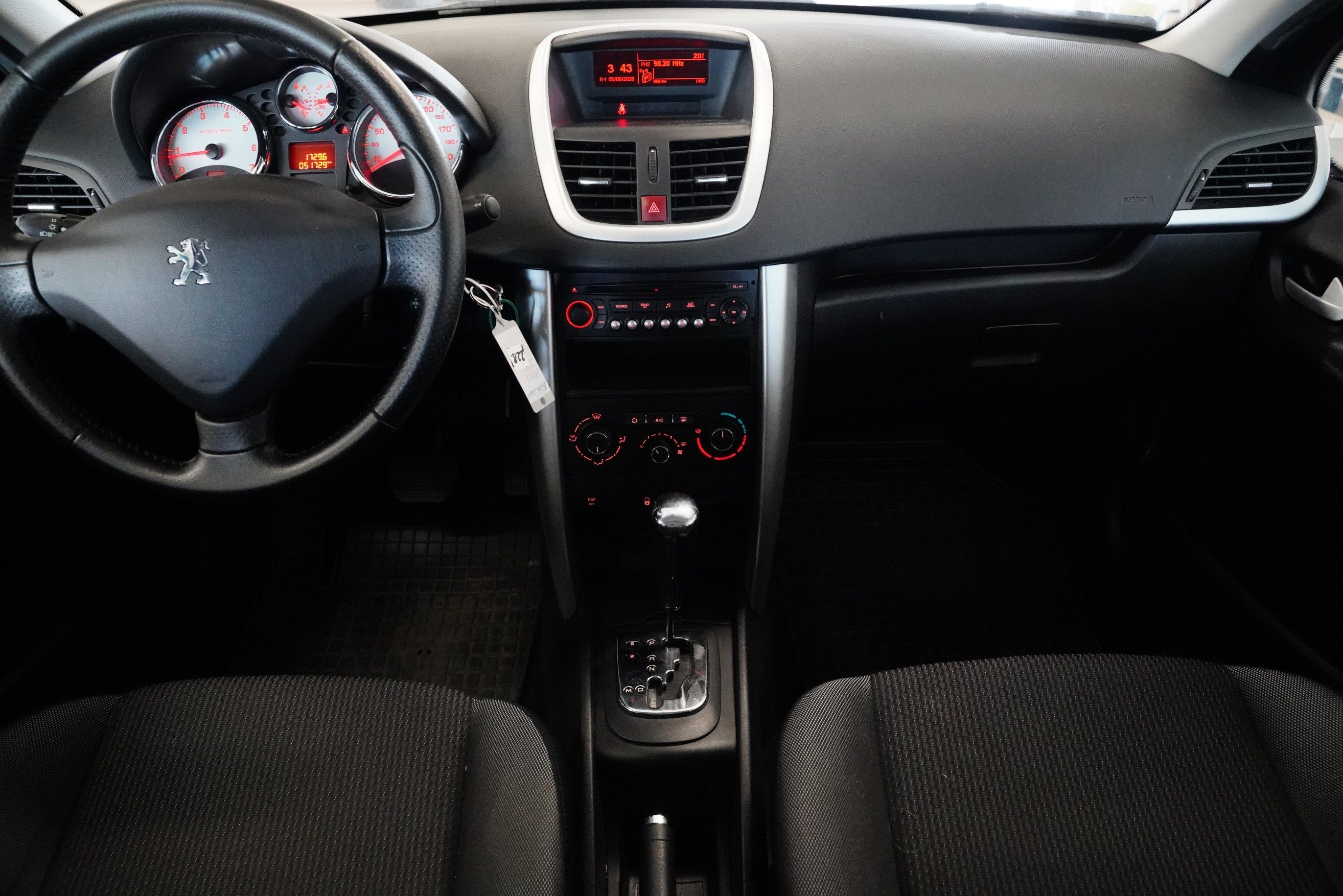 Peugeot 207, 1.6 VTi 88 kW - fotka 5
