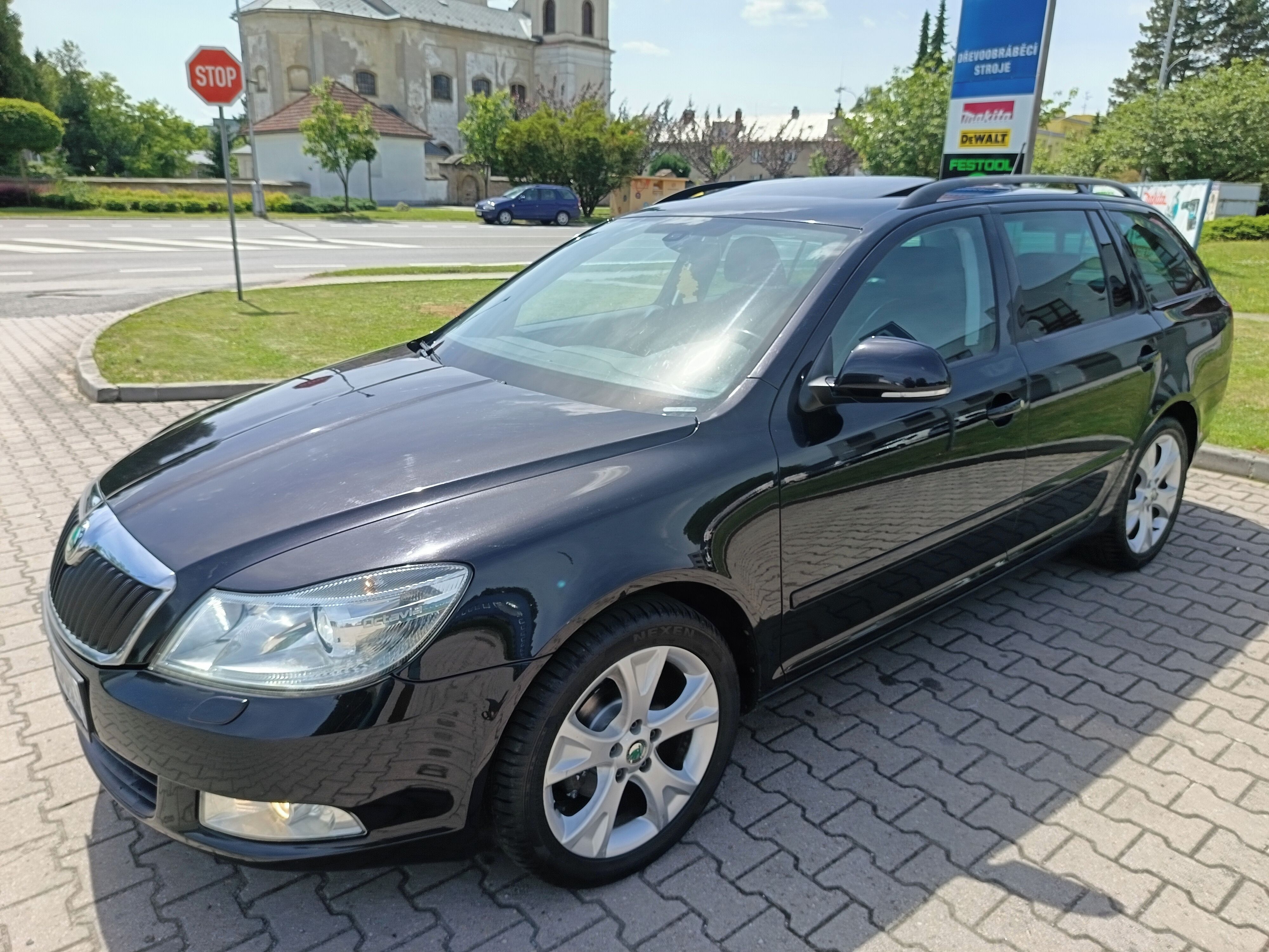 Škoda Octavia, 1.4 TSI - PO VELKÉM SERVISU - fotka 5
