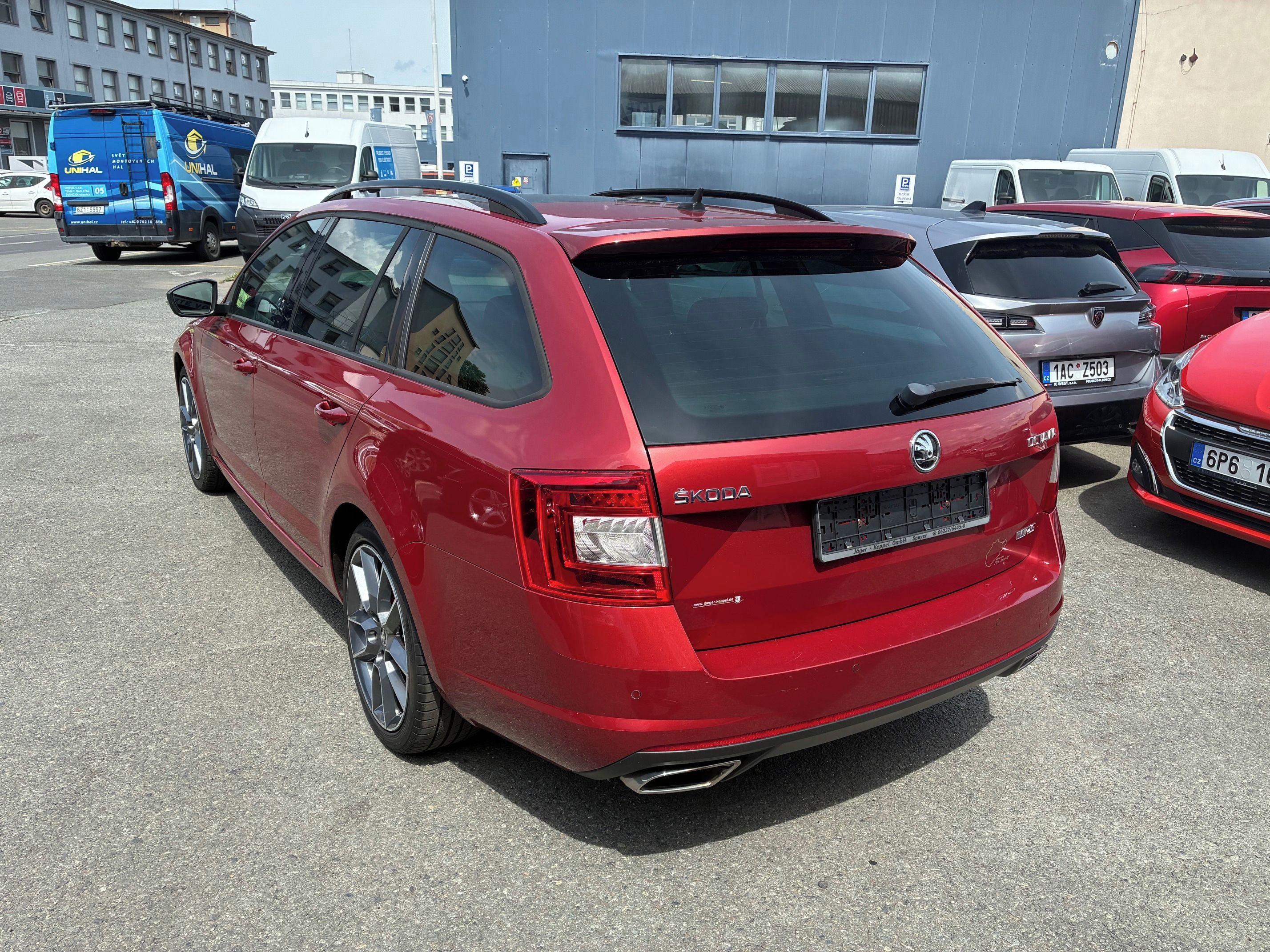 Škoda Octavia, RS 2,0 TSi kombi 162kW Pan+nav - fotka 4