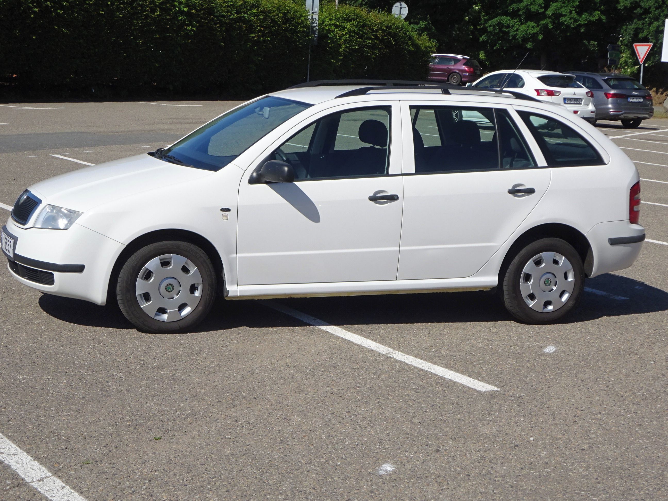 Škoda Fabia, 1.9 SDI (47 KW) KLIMA - fotka 3