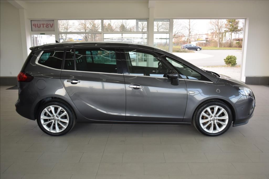 Opel Zafira, 2,0 CTDi,7-míst,Nav,Innovation - fotka 4