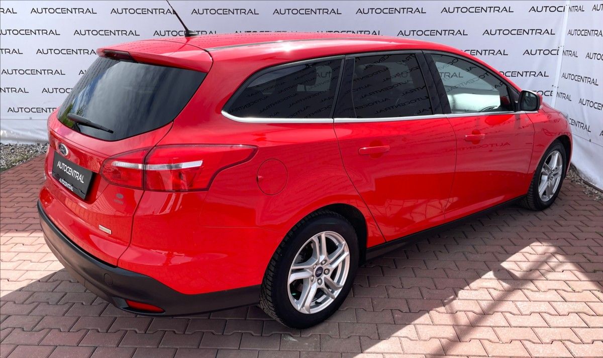 Ford Focus, 1,0 i,92kW,ČR,DPH - fotka 4