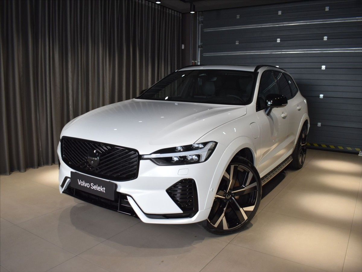 Volvo XC60, 2,0 T8 AWD Ultra B&W,masáže,