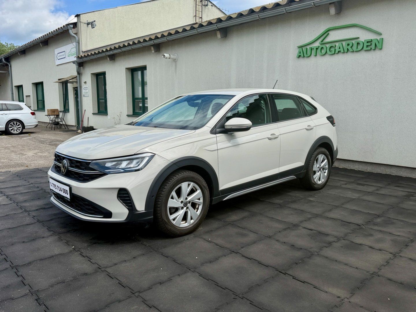 Volkswagen Taigo, 1.0TSI 70kW ACC line&side, LED - fotka 3