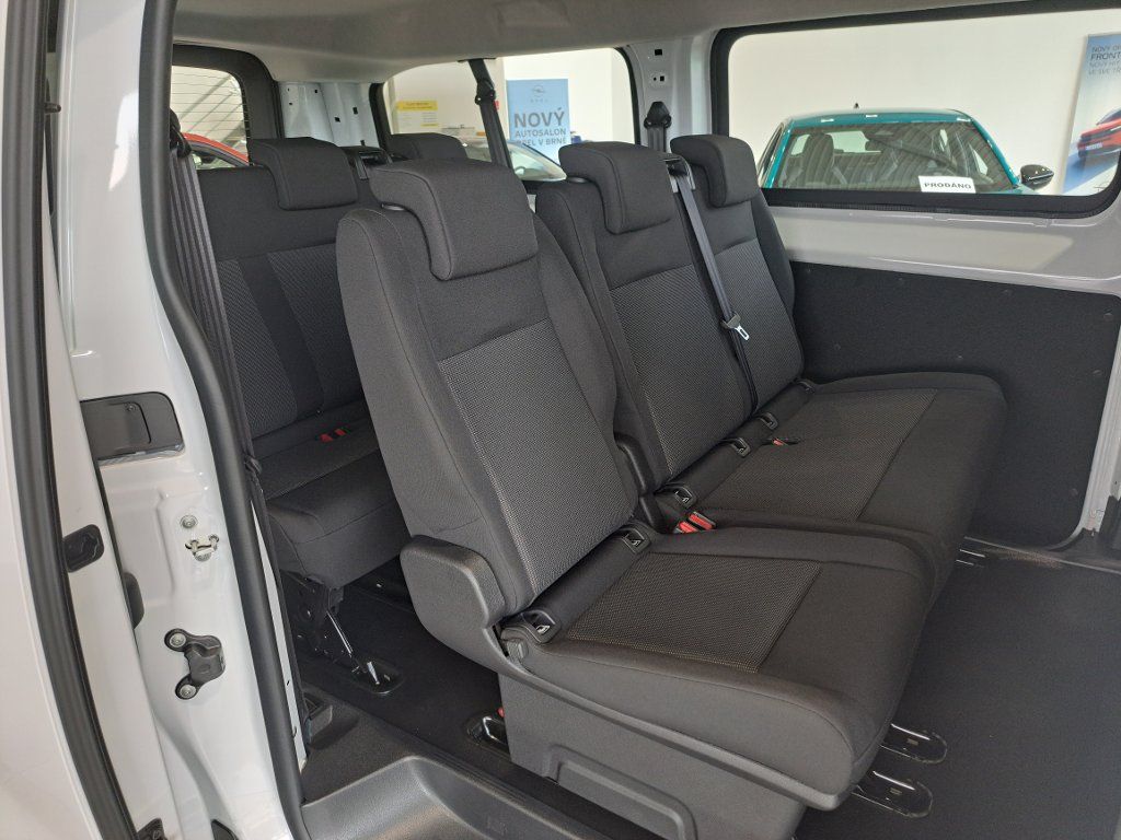 Opel Vivaro, COMBI L 2.2 150k MT6- 9 míst - fotka 6