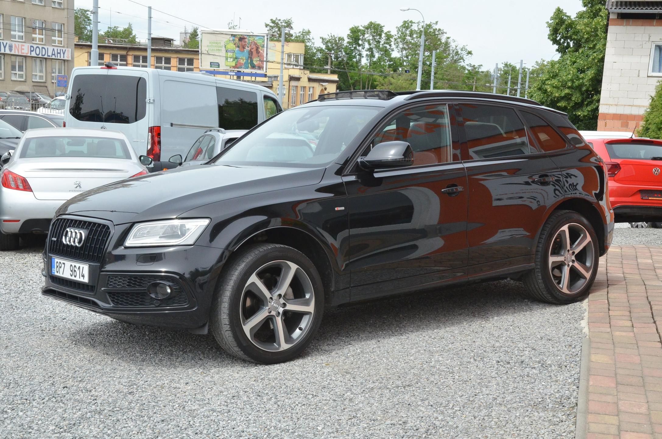 Audi Q5, 2.0 TDi 140kW Quattro S-LINE - fotka 3