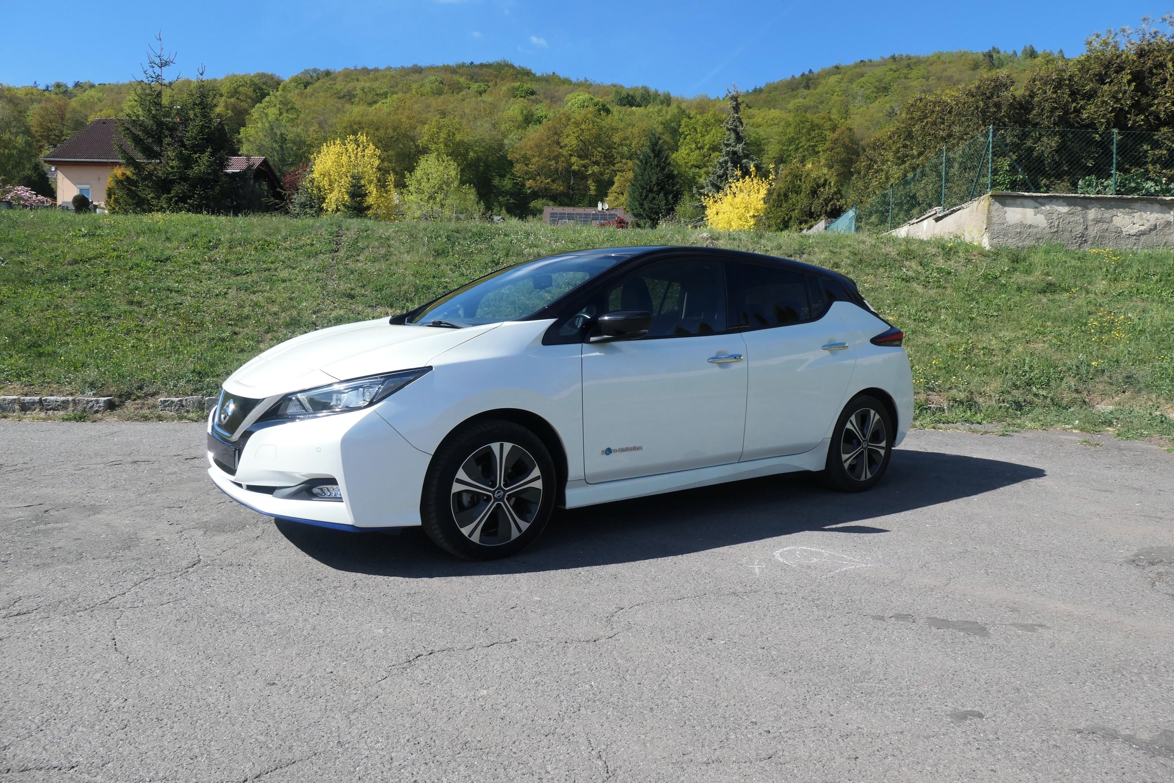 Nissan LEAF, 62kwh - 160kw, 70 tis km TEKNA - fotka 2