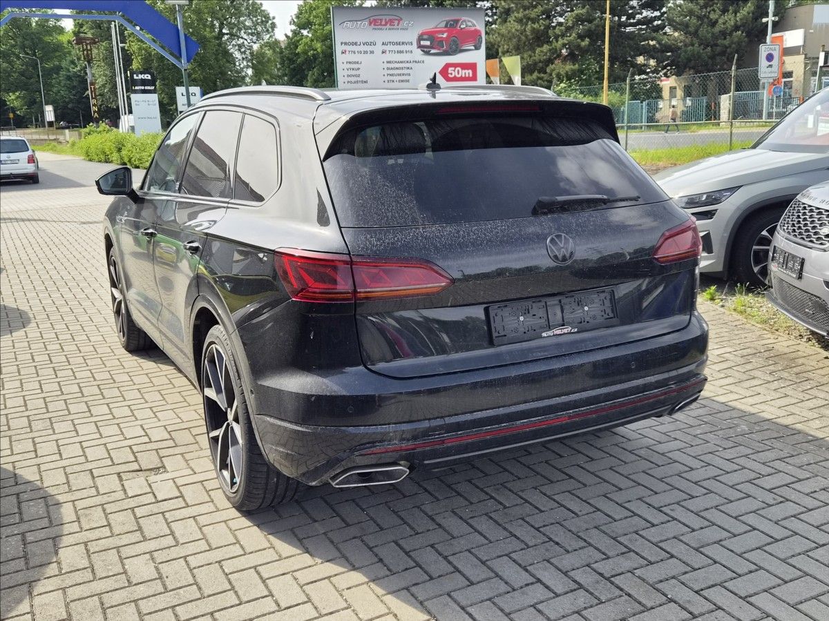 Volkswagen Touareg, 3,0 TDi R-Line BLACK STYLE *MA - fotka 2