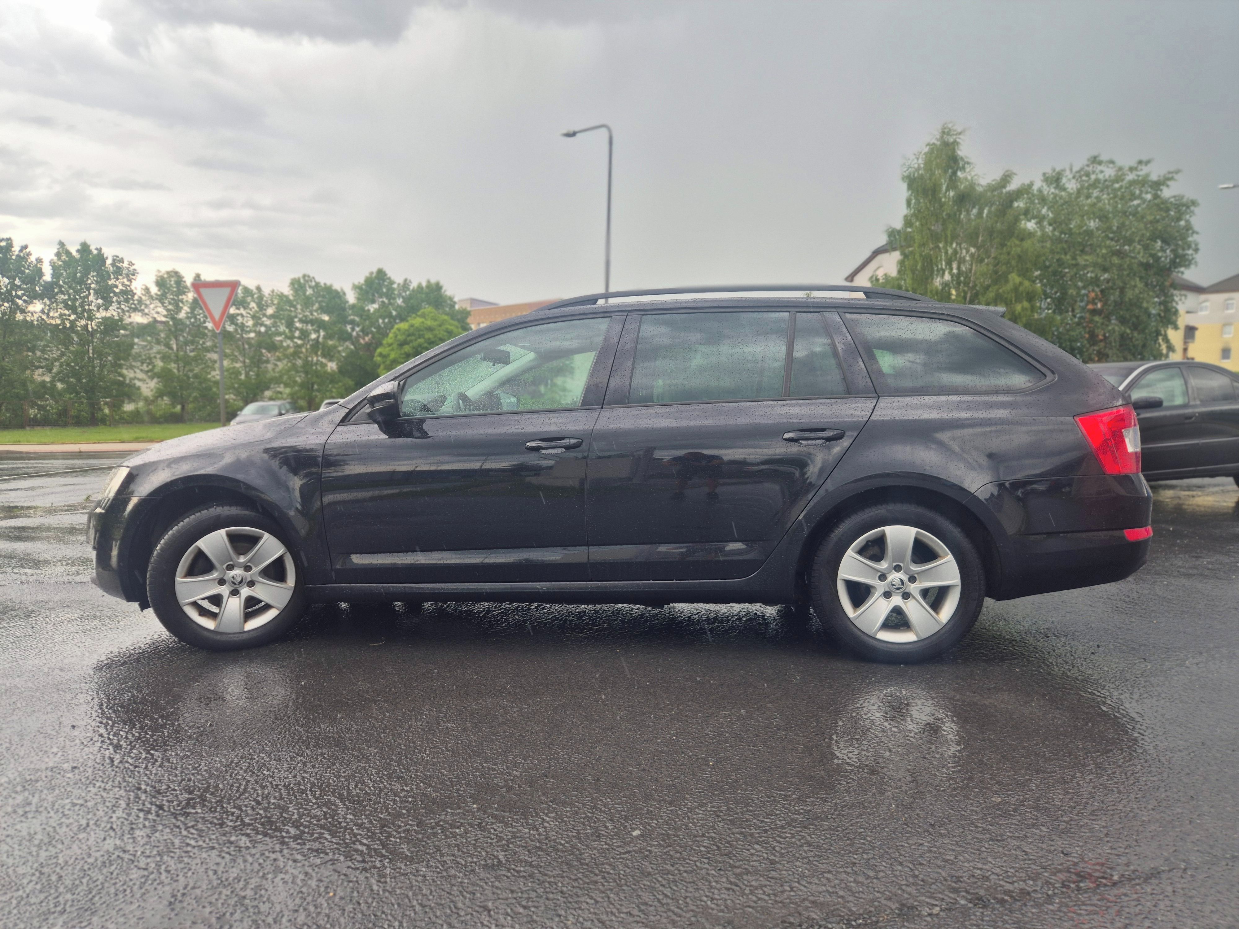 Škoda Octavia, 1 maj.plný servis ZÁRUKA 1 ROK - fotka 5