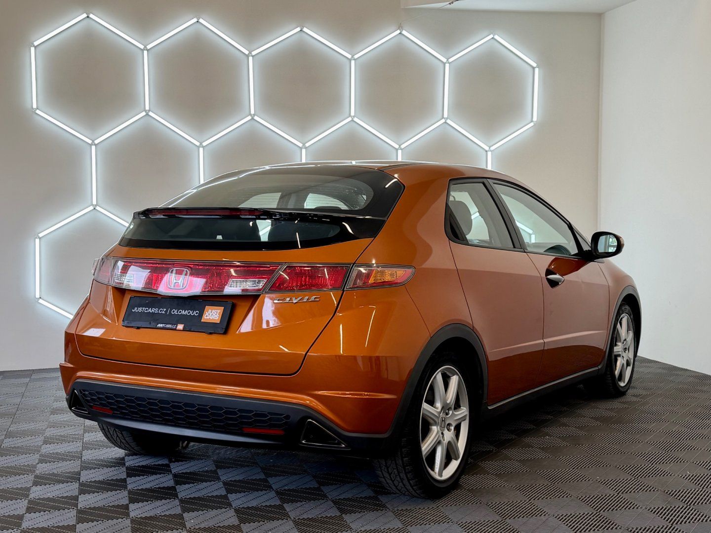 Honda Civic, 1.8 VTEC Sport/1.maj/SERV.KN. - fotka 5