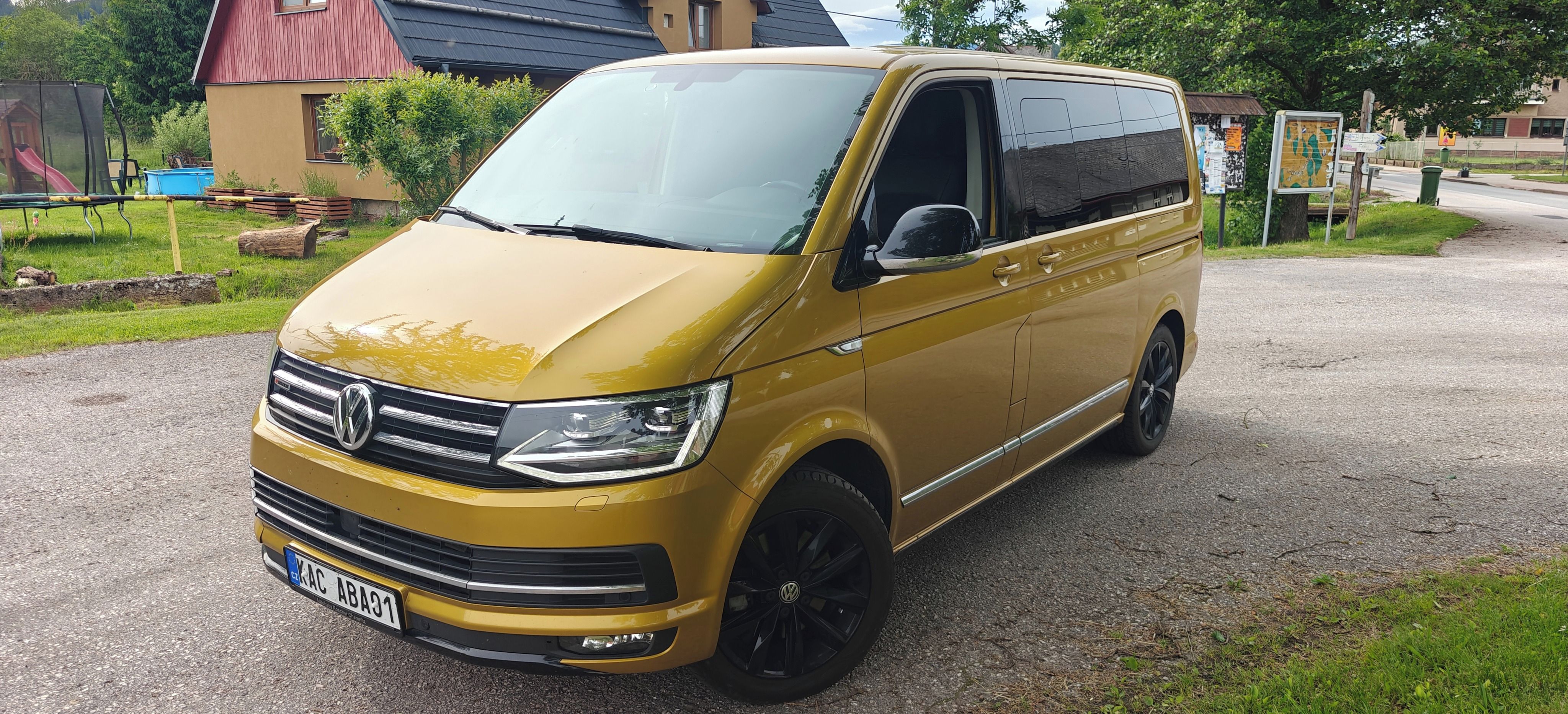 Volkswagen Multivan, 4x4 TOP STAV A VÝBAVA - fotka 2