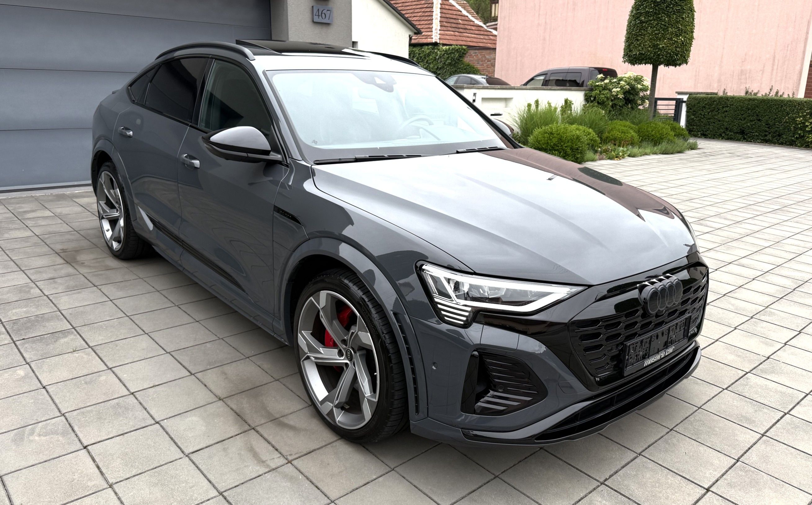 Audi SQ8, 370kw Sportback TOP STAV! - fotka 3