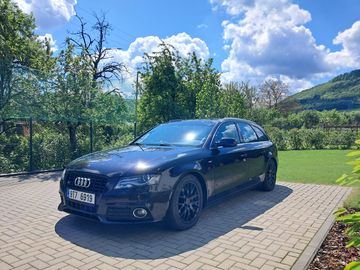 Audi A4 Avant 2.0 TDI, r. 2010