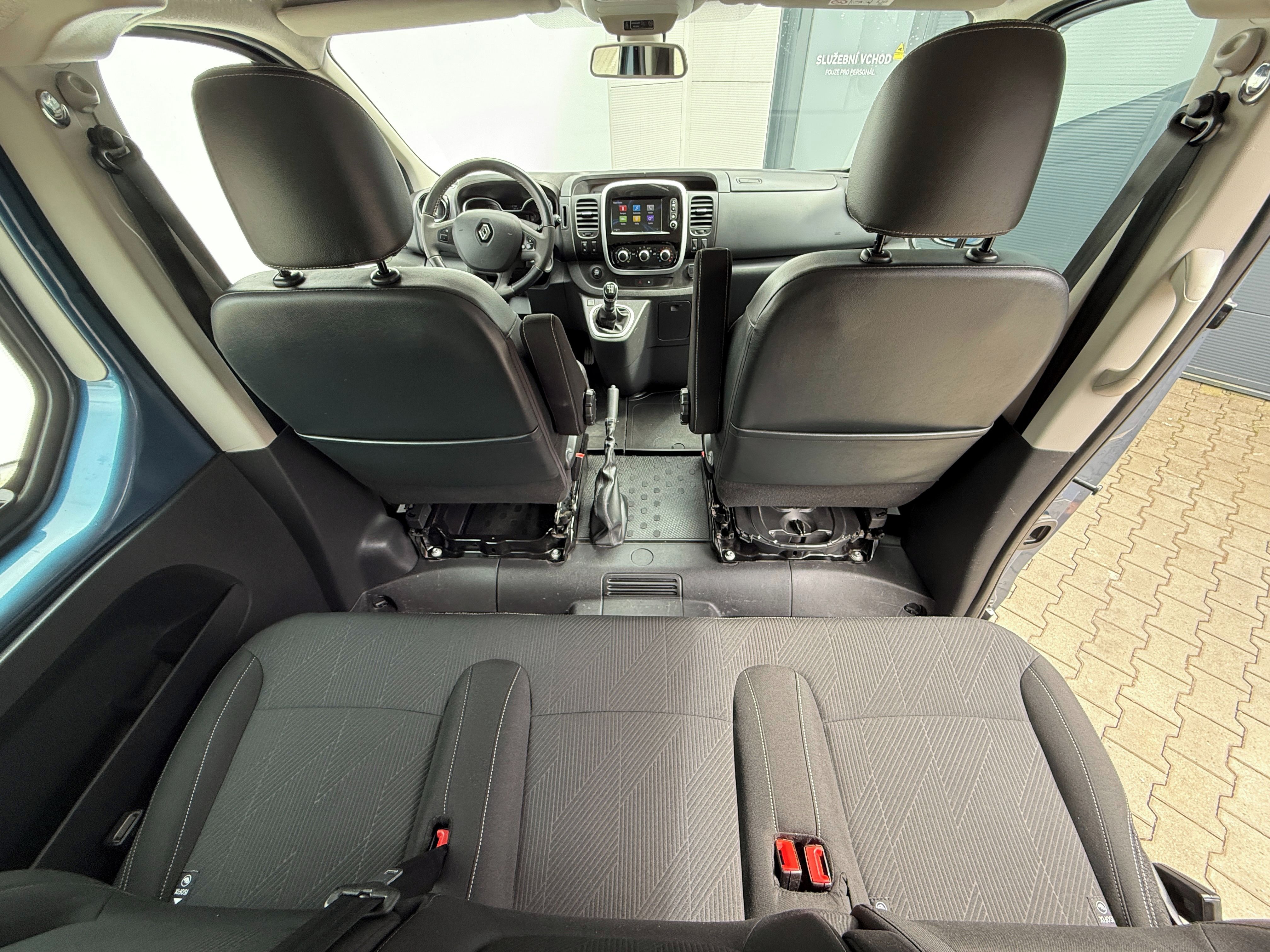 Renault Trafic, 2.0DCi 107kW 8Míst - fotka 5