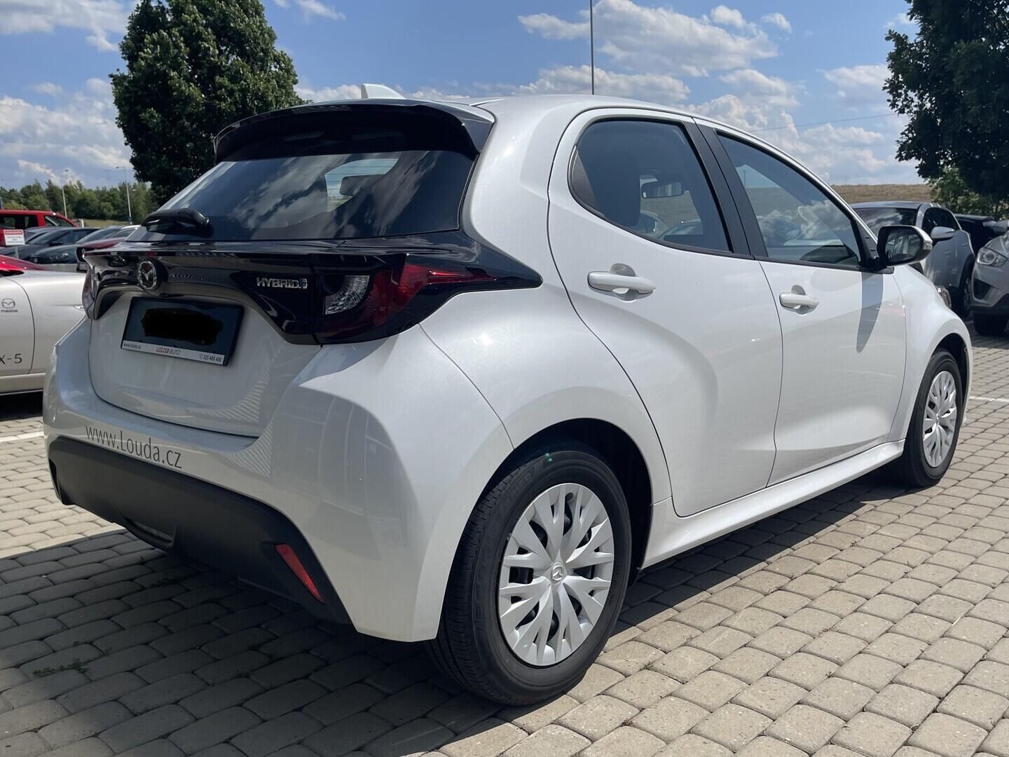 Mazda 2, Hybrid Center-line  AT 1.5 85 - fotka 5