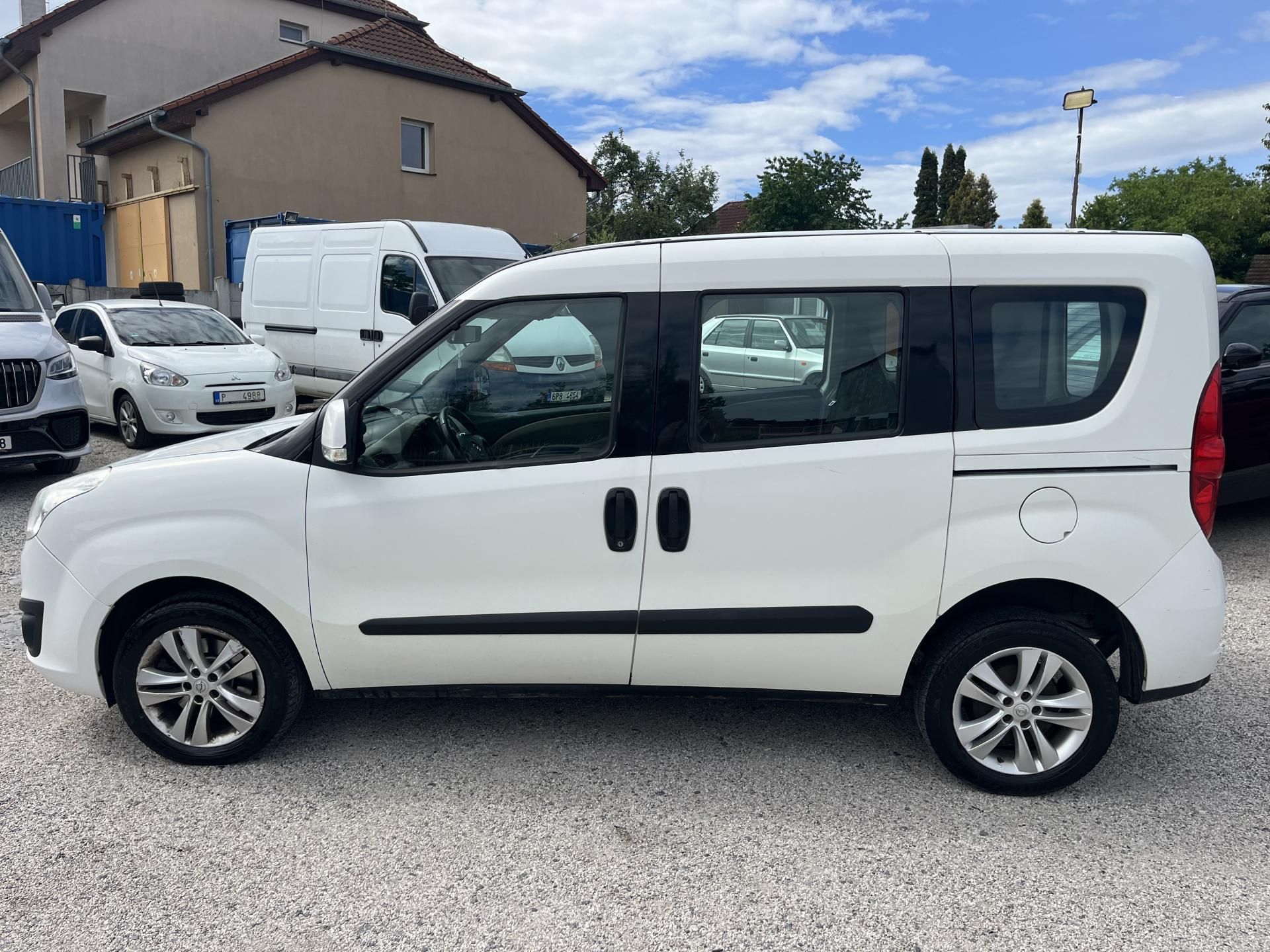 Opel Combo, 1.4i 16v 70kw Klima - fotka 4