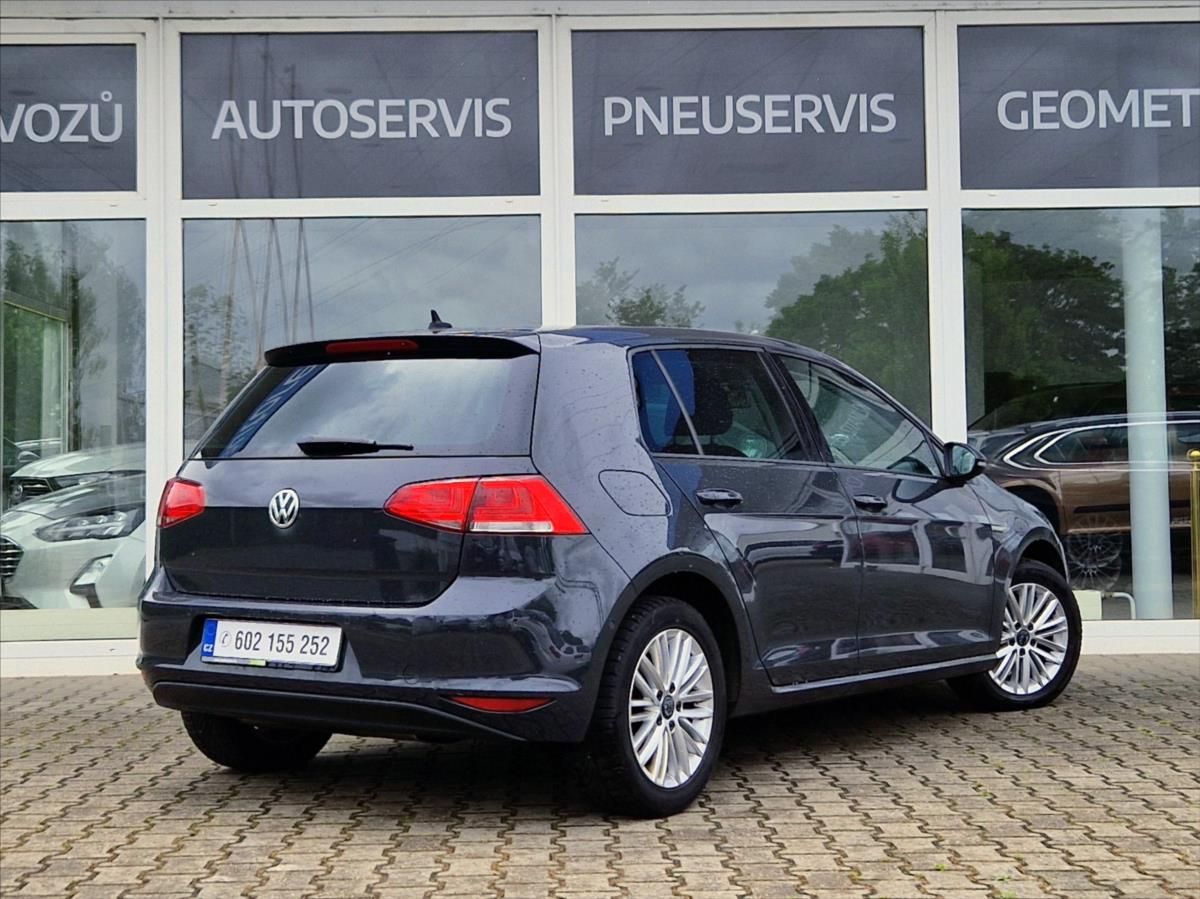 Volkswagen Golf, 1,2 TSI VÝHŘEV KLIMA DIGI - fotka 5