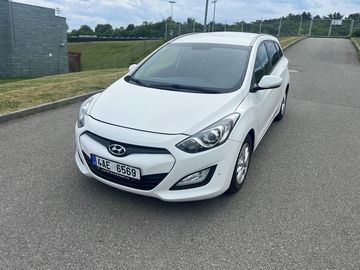 Hyundai i30 kombi 1.6i