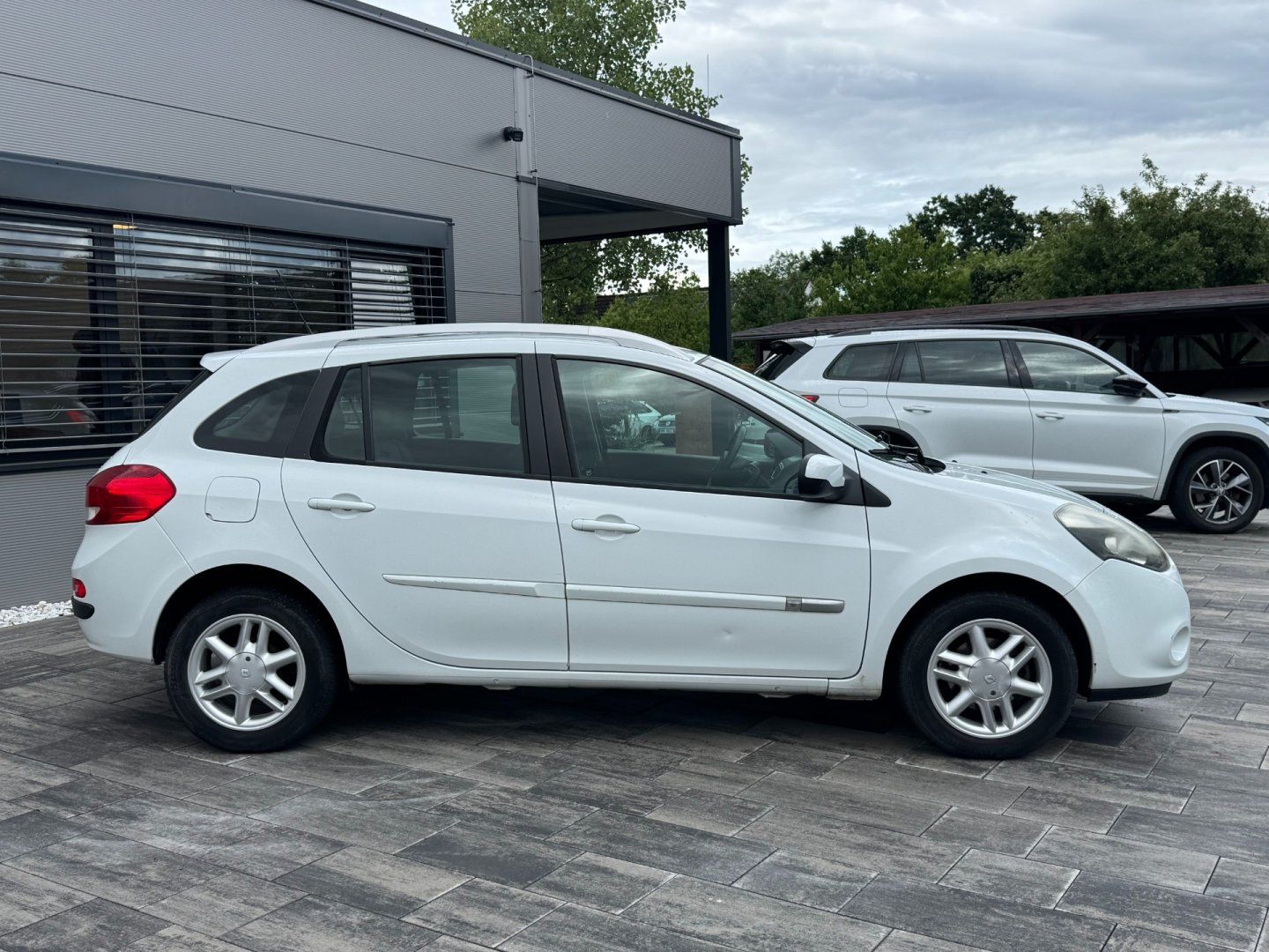 Renault Clio, 1,2 55 KW Klima - fotka 4