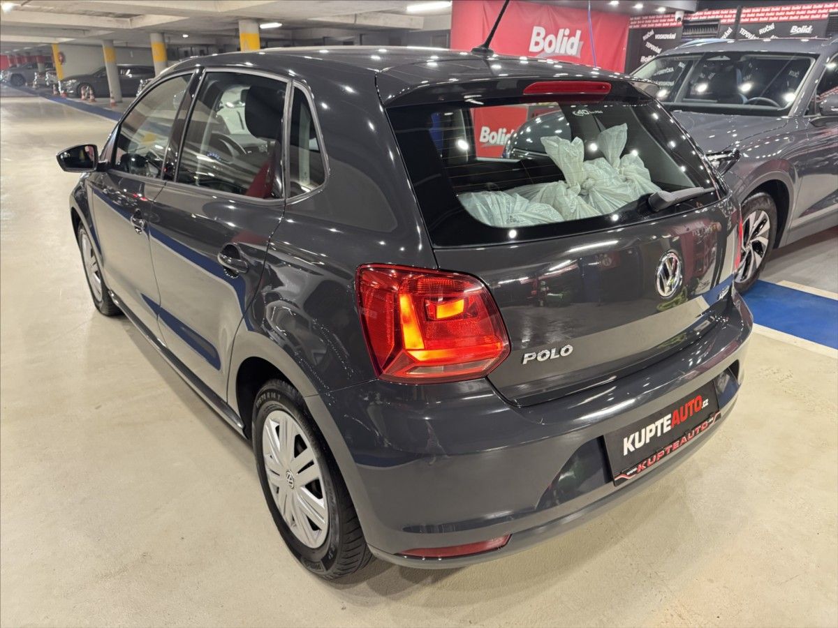 Volkswagen Polo, 1,0 Mpi  Edition - fotka 3