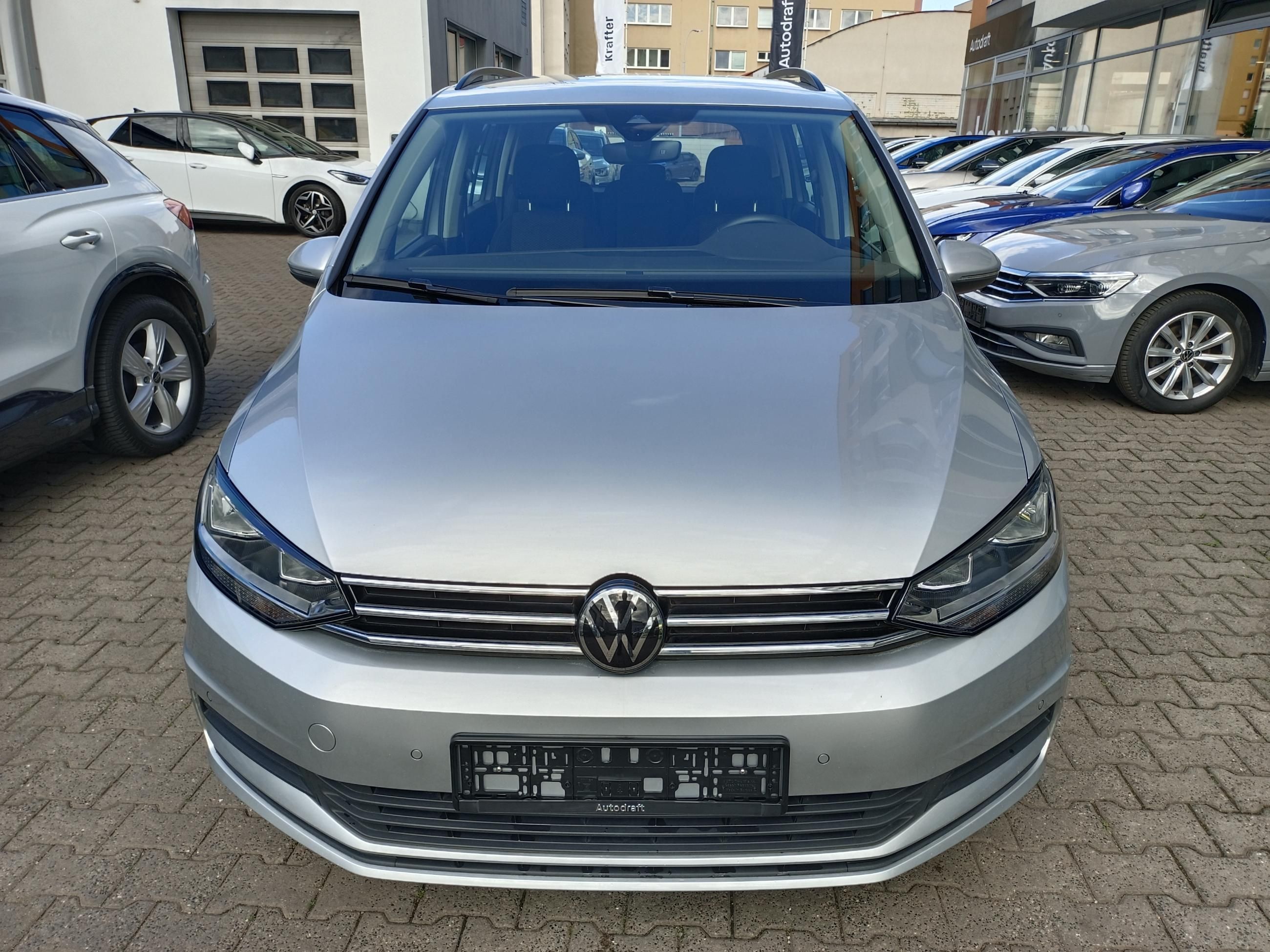 Volkswagen Touran, 2.0 TDI 90kW / ALU 16'' - fotka 2