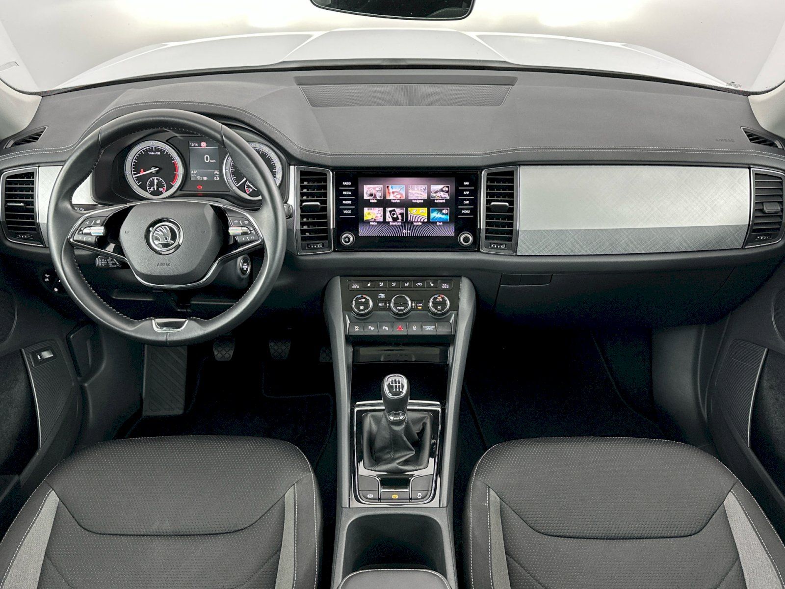 Škoda Kodiaq, 1.5TSI 110kW Ambition Tour - fotka 5