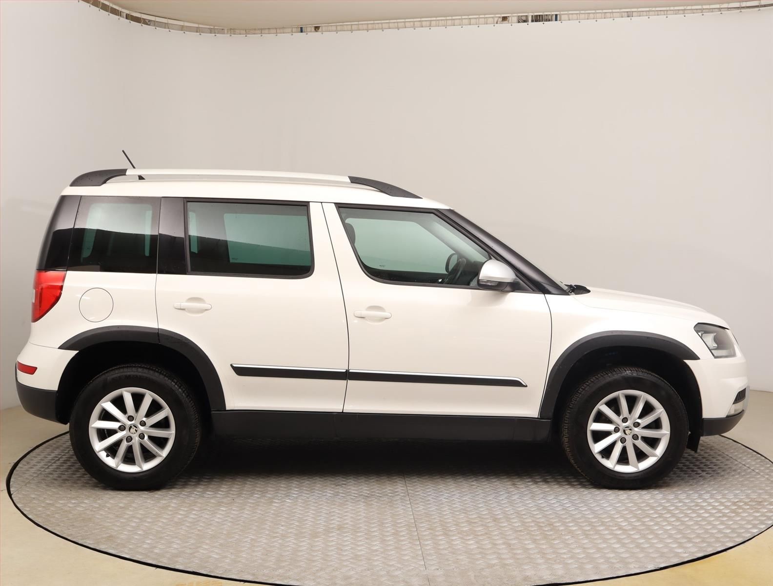 Škoda Yeti, 1.4 TSI, Outdoor, Automat - fotka 6