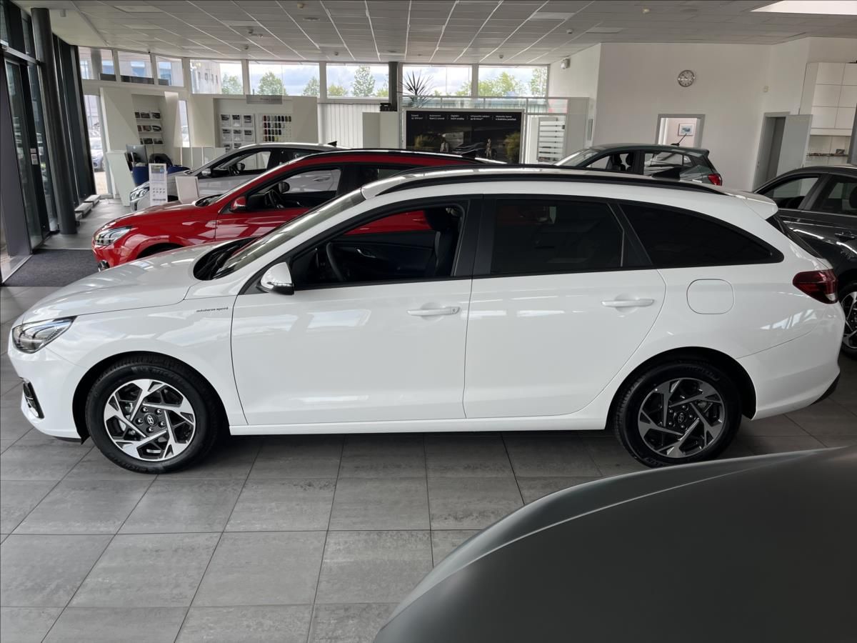 Hyundai i30, 1,0 74 kW 7 st.DCT STYLE - fotka 6