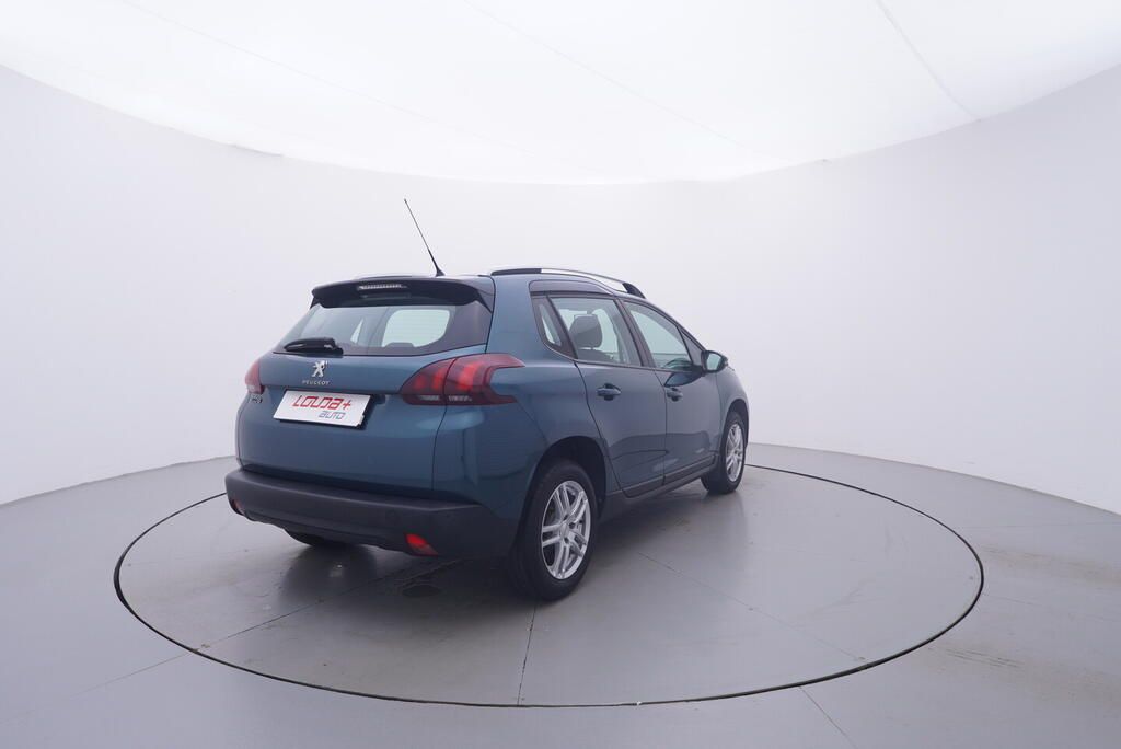 Peugeot 2008, 1.2 PureTech 61 kW - fotka 5