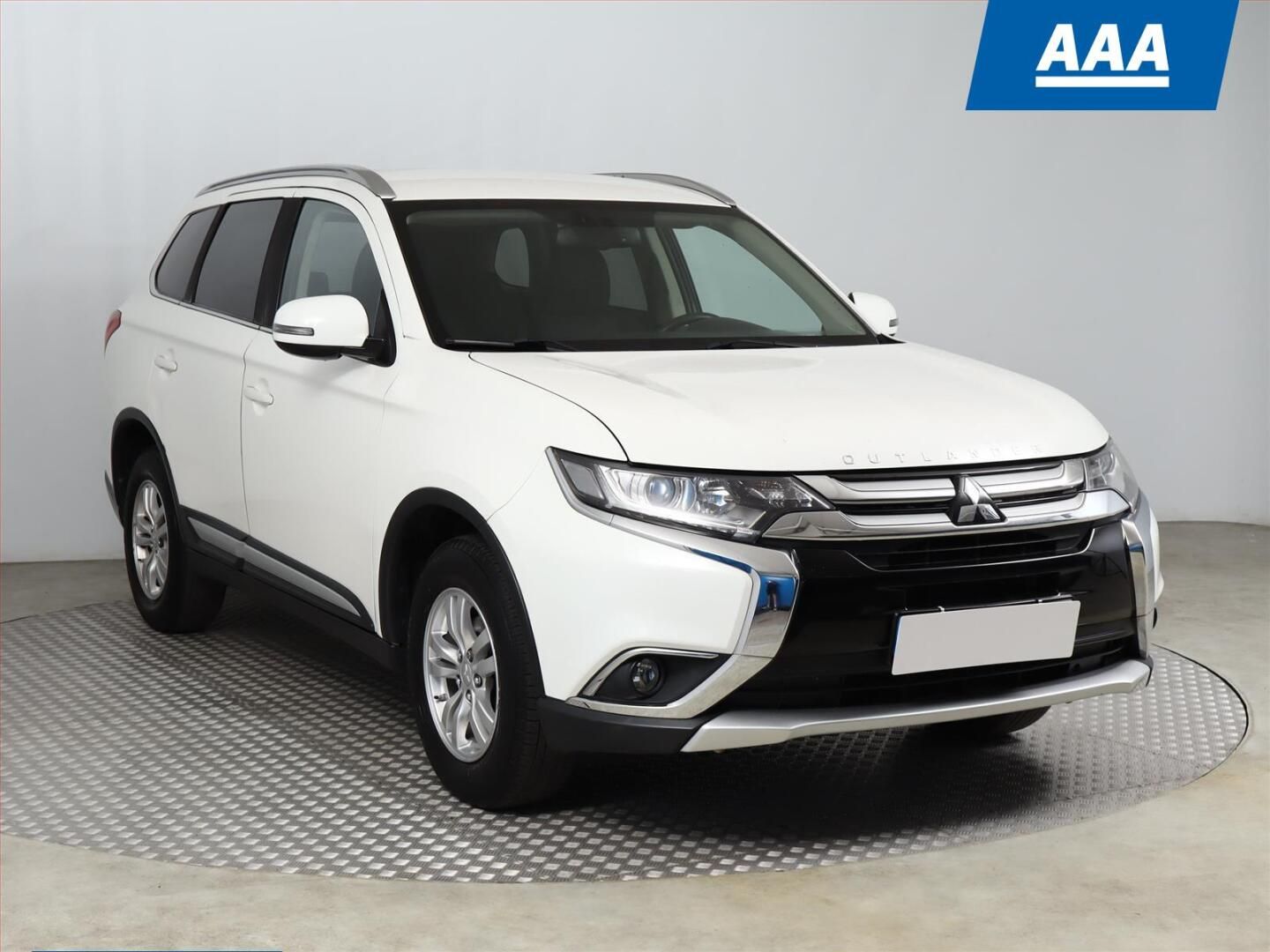 Mitsubishi Outlander, 2.0, Intense, ČR,1.maj