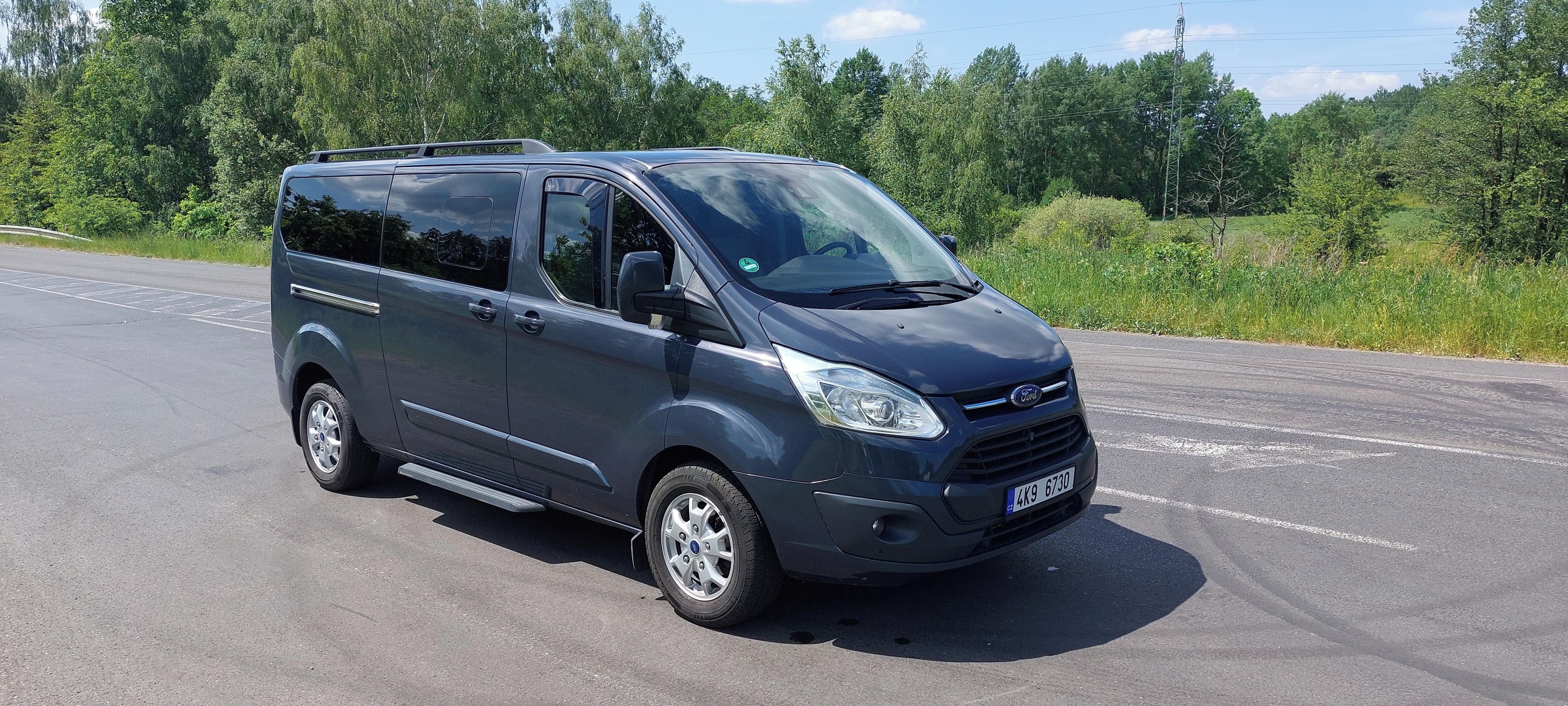 Ford Tourneo Custom - fotka 2