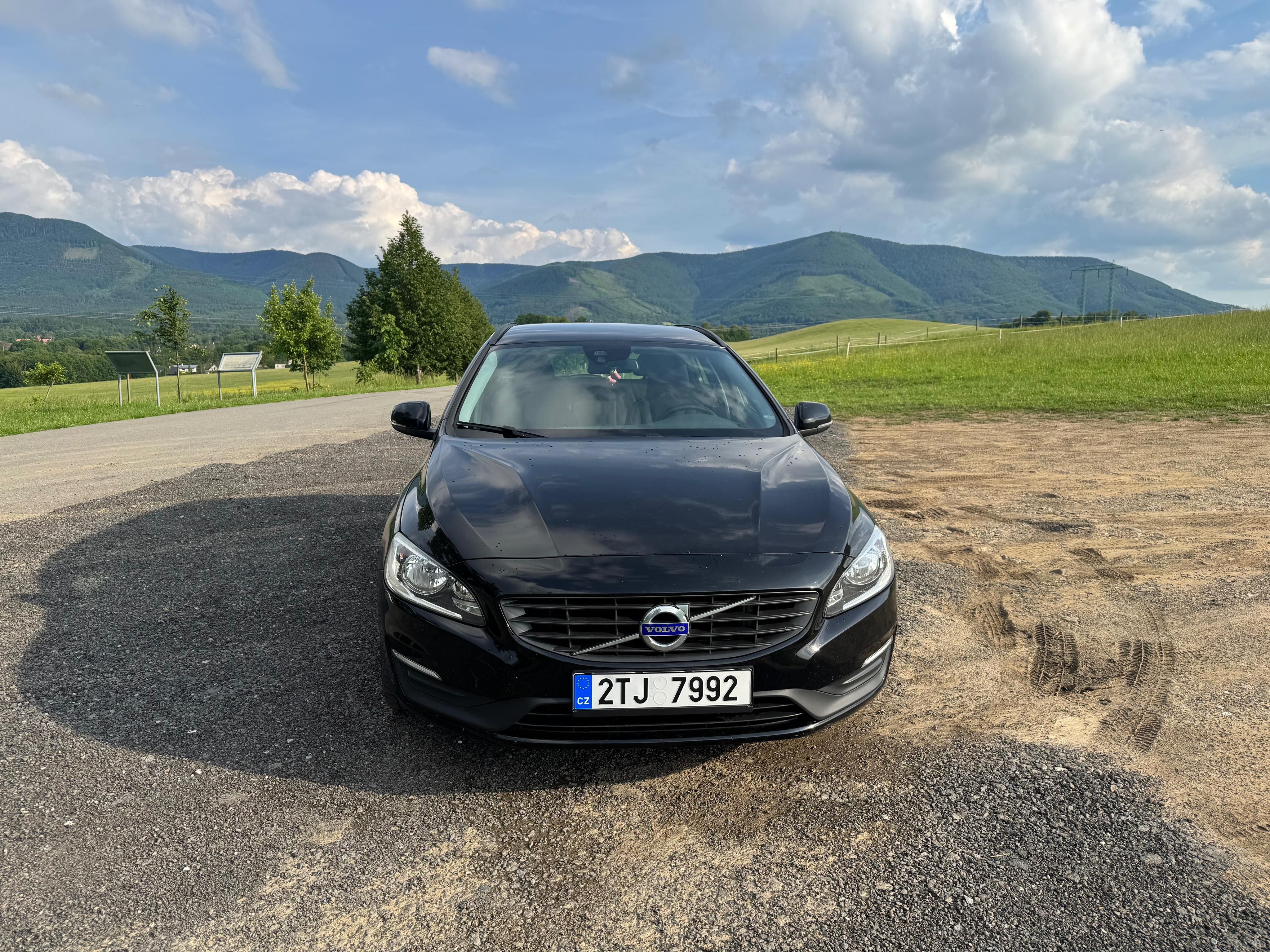 Volvo V60, Volvo V60, 2016, 88kw, 2.0 - fotka 3