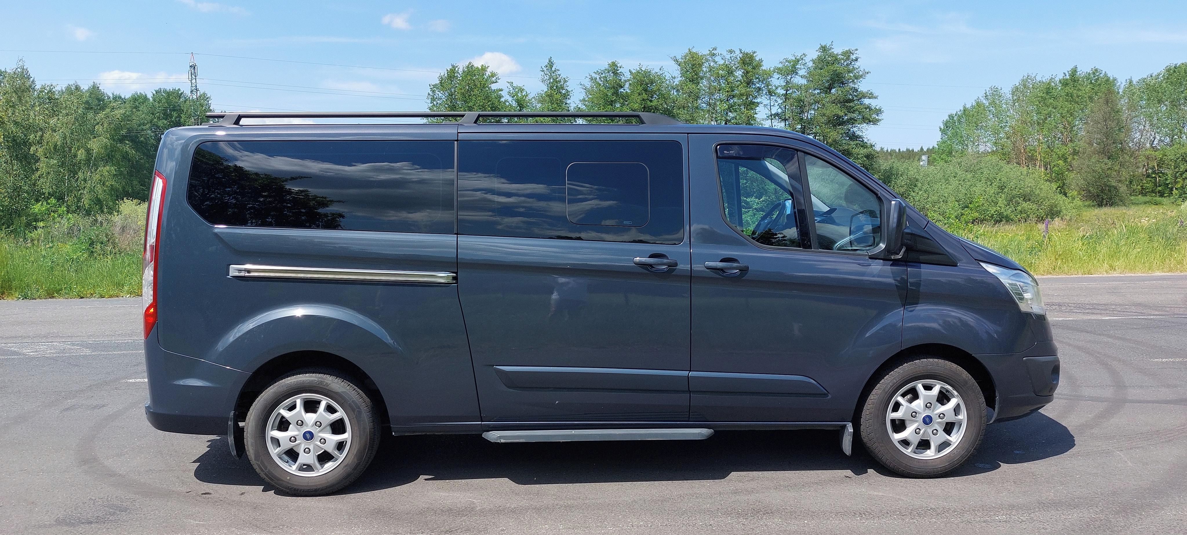 Ford Tourneo Custom - fotka 3