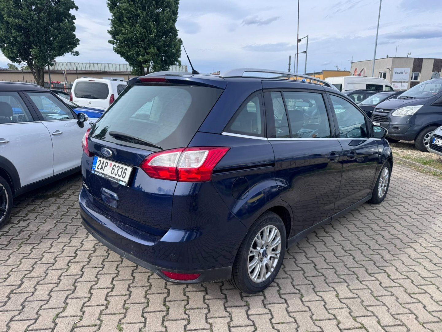 Ford Grand C-MAX, AUTOMAT 2,0 TDCI NOVÁ STK - fotka 6
