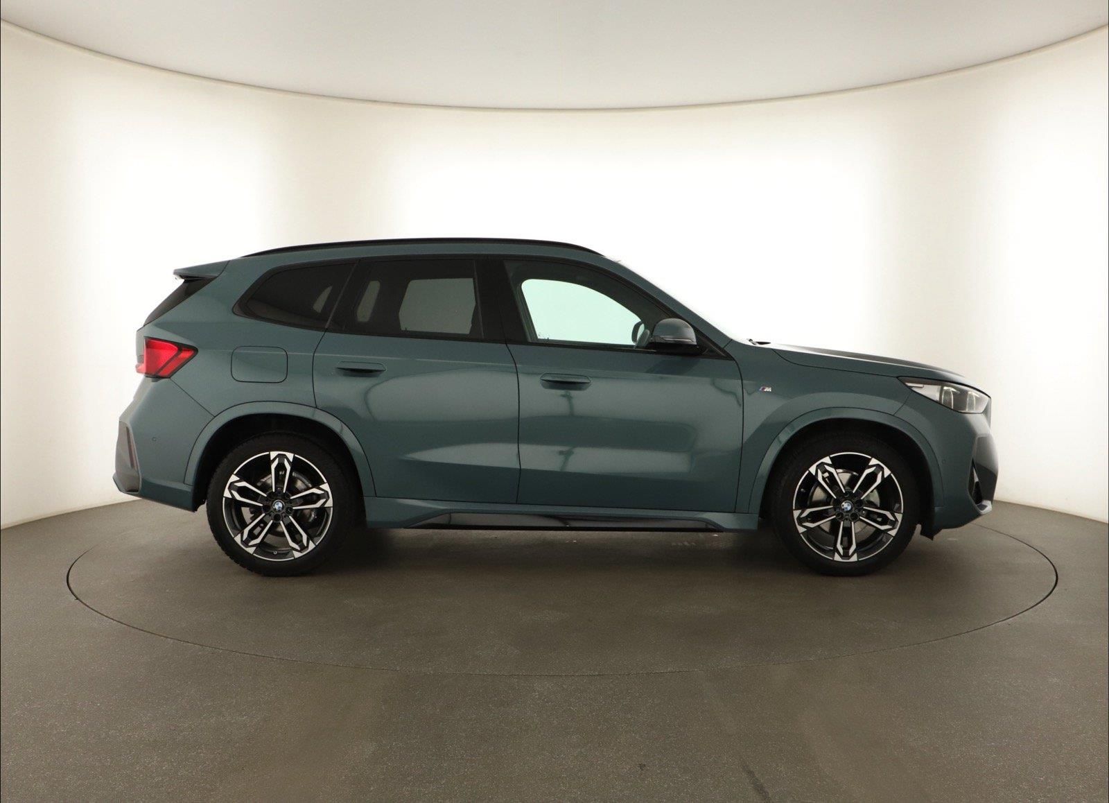 BMW X1, sDrive18i, M Sport - fotka 6